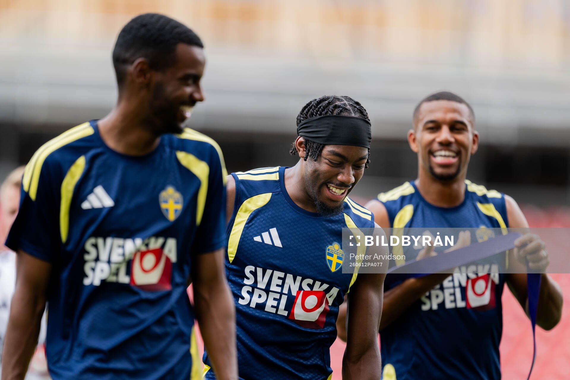Alexander Isak, Anthony Elanga and Isak Hien of the Swedish