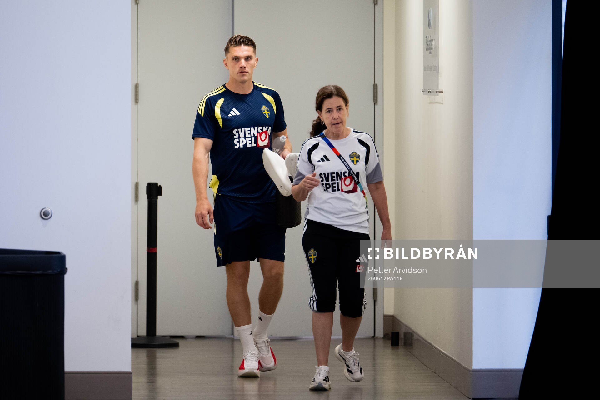 Viktor Gyökeres and Petra Thorén, press officer of the
