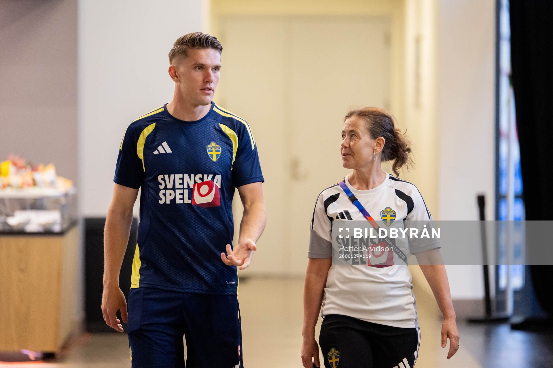 Viktor Gyökeres and Petra Thorén, press officer of the