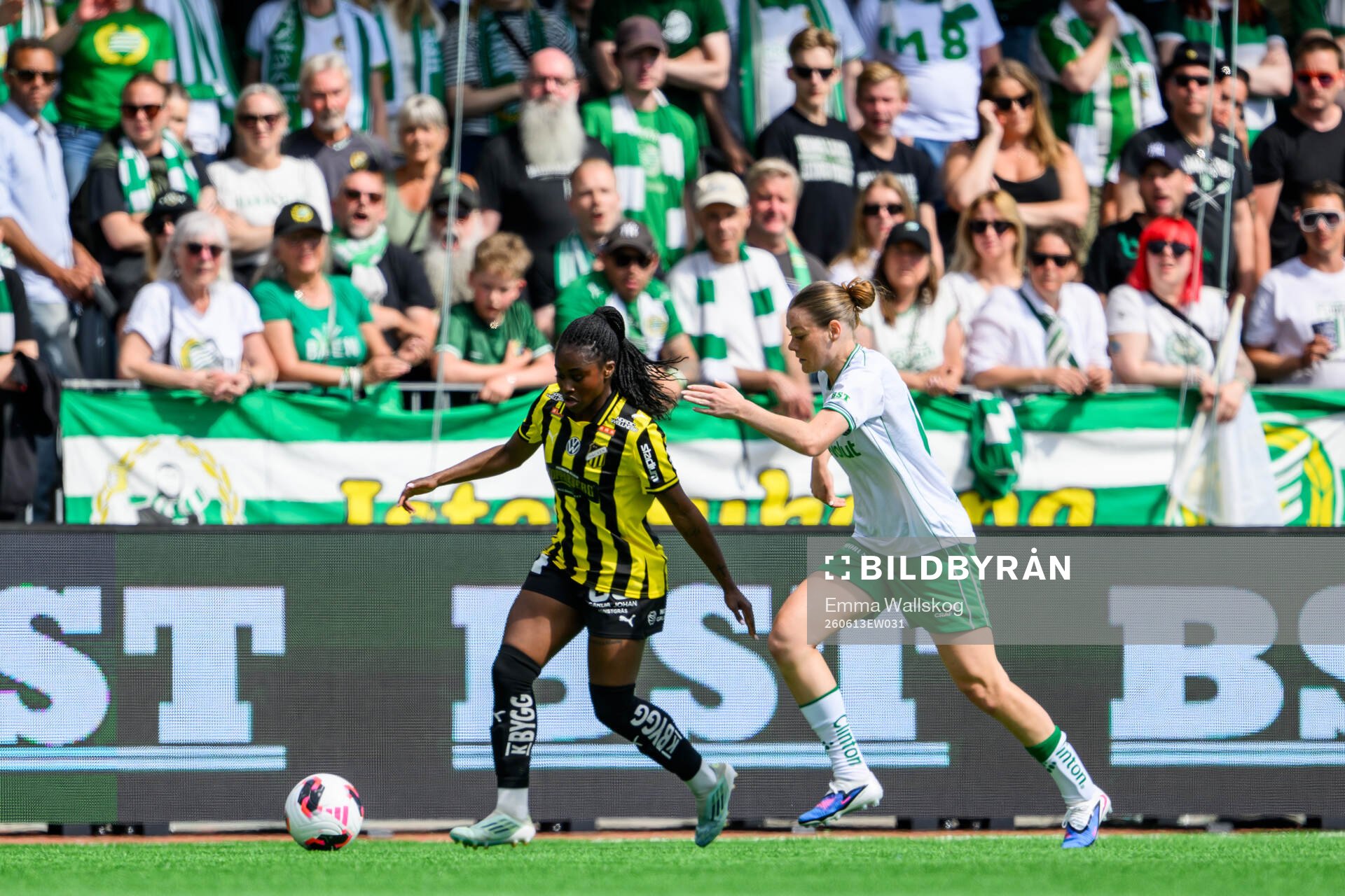 Häckens Monica Jusu Bah och Hammarbys Sofia Reidy