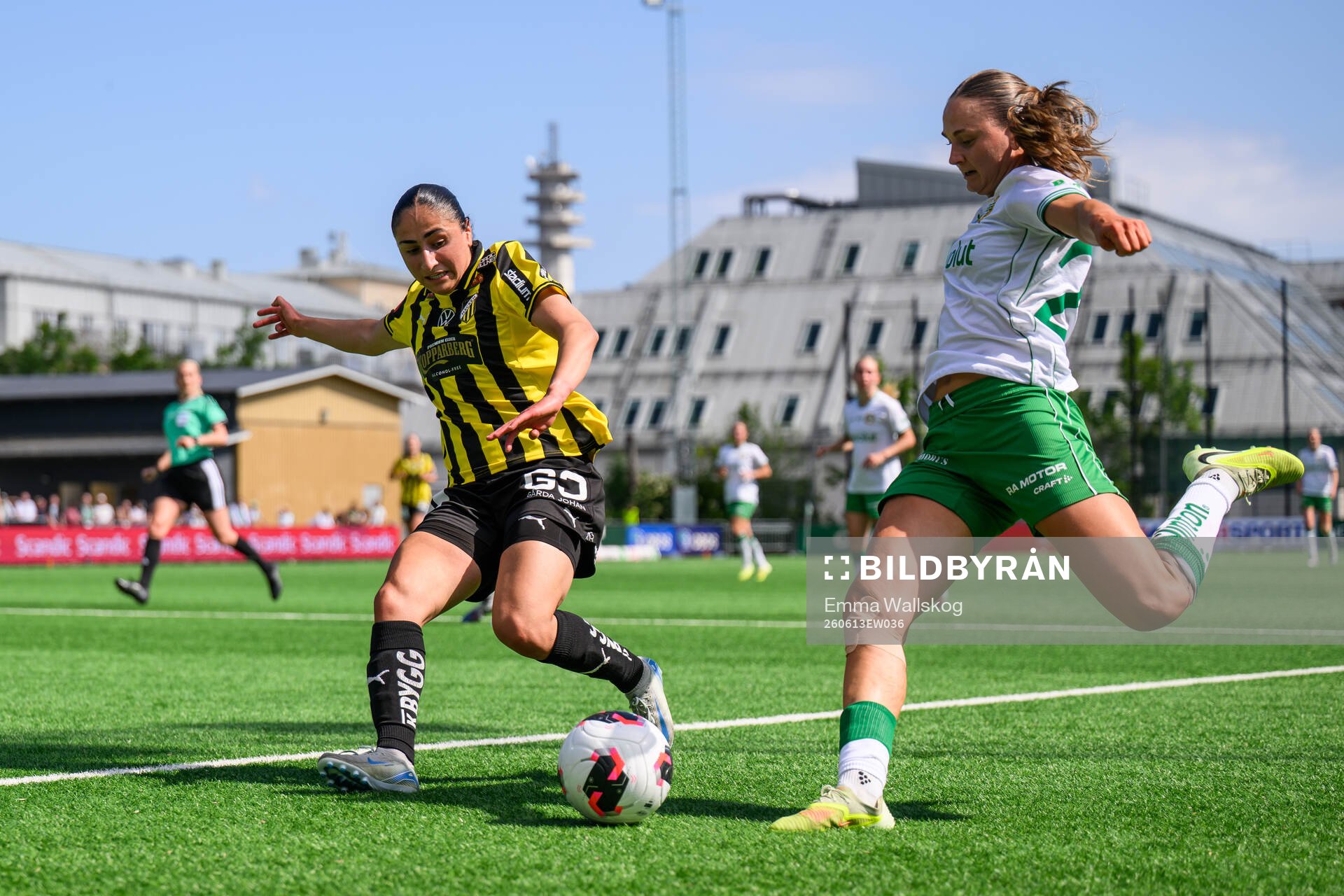 Häckens Nesrin Akgun och Hammarbys Vilde Hasund