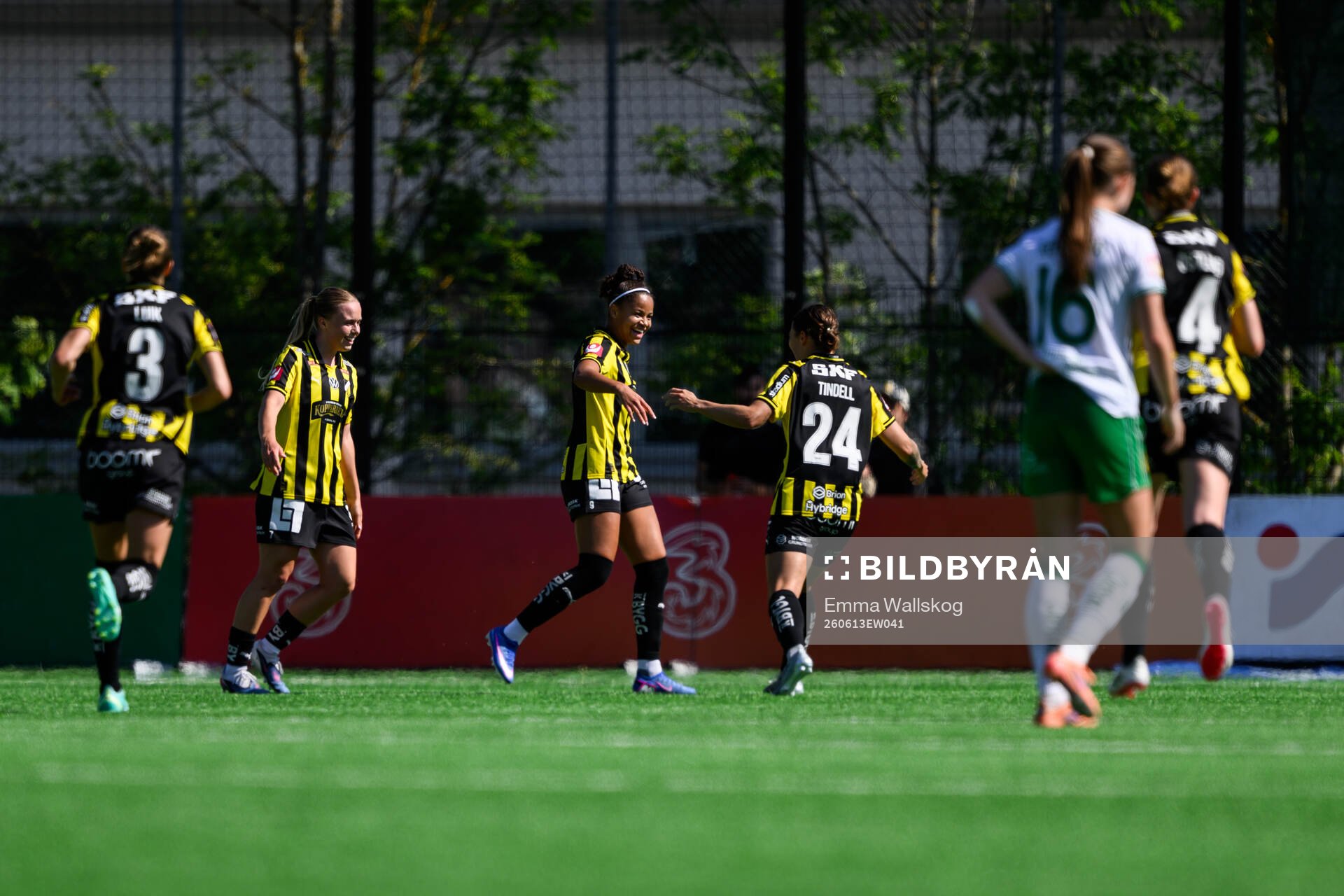 Häckens Felicia Schröder jublar efetr 0-1