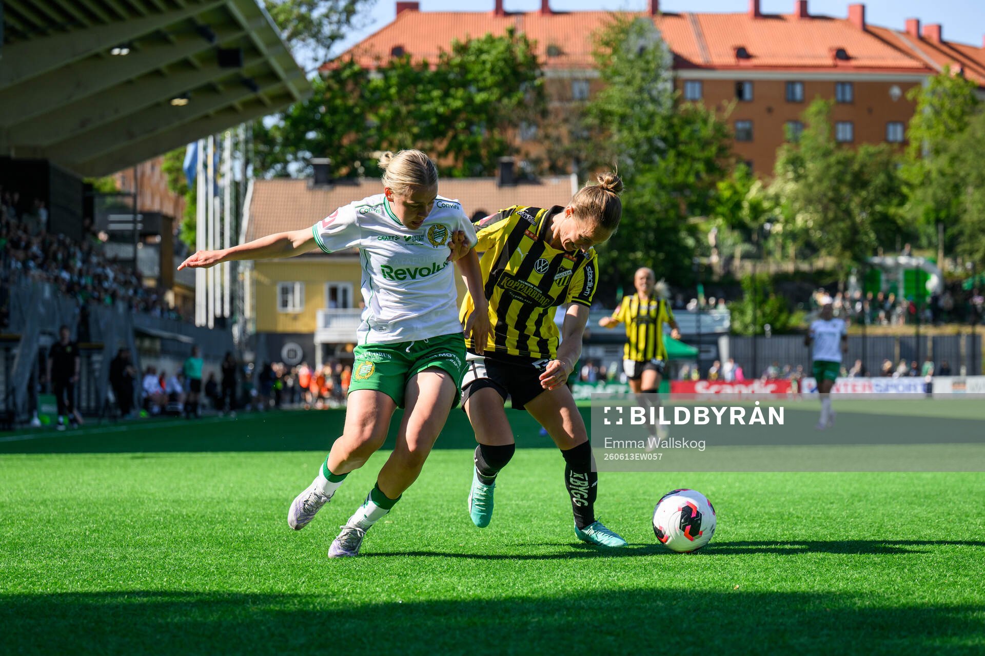Hammarbys Mari Nyhagen och Häckens Aivi Luik