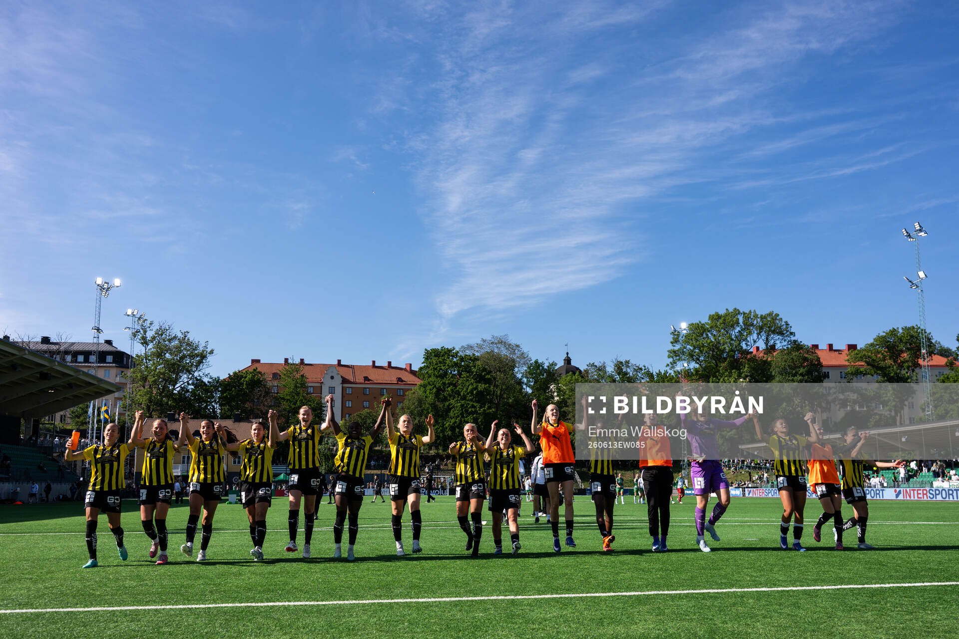 Häckens spelare jublar