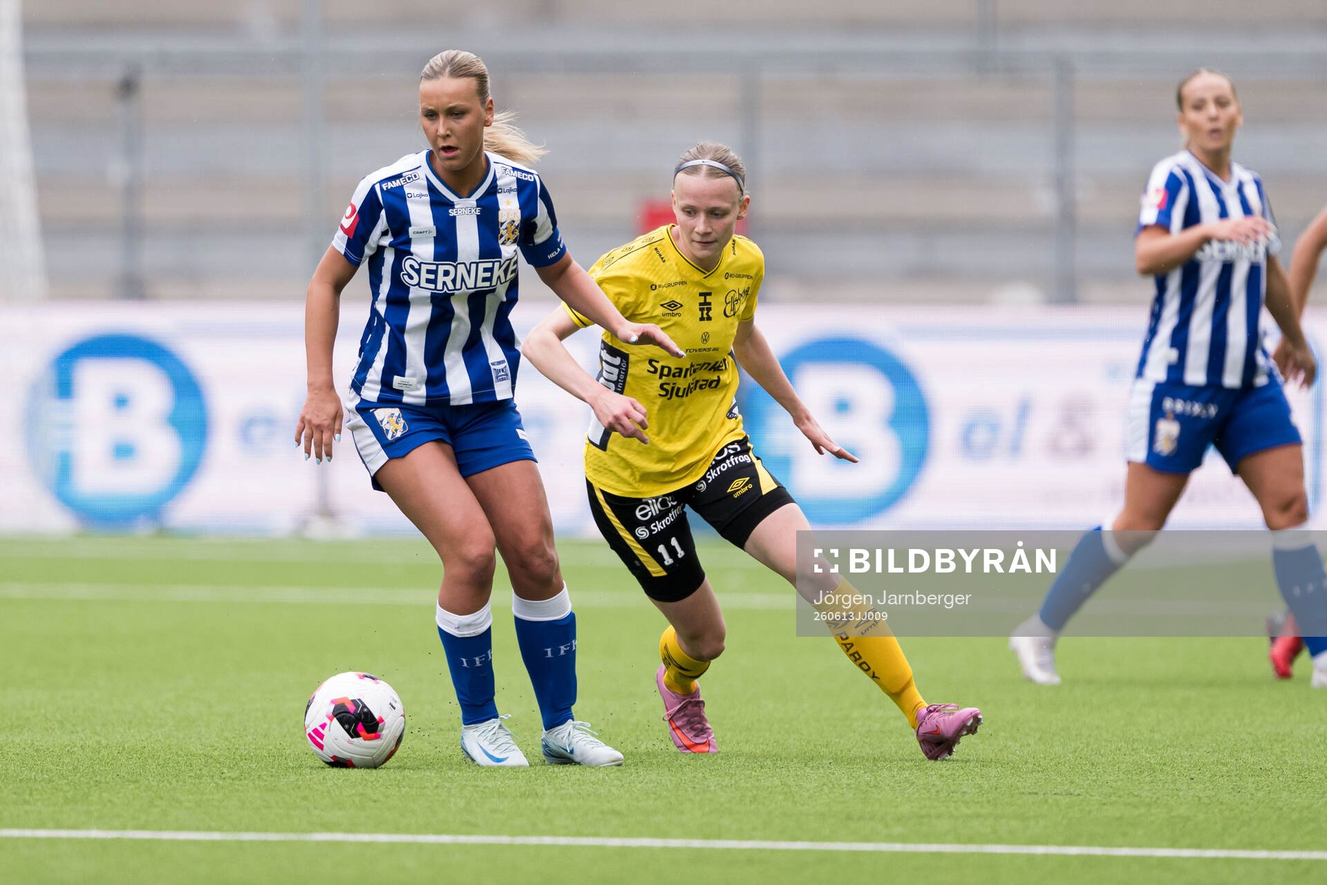 IFK Göteborgs Wilma Lantz och Elfsborgs Leann Nyström