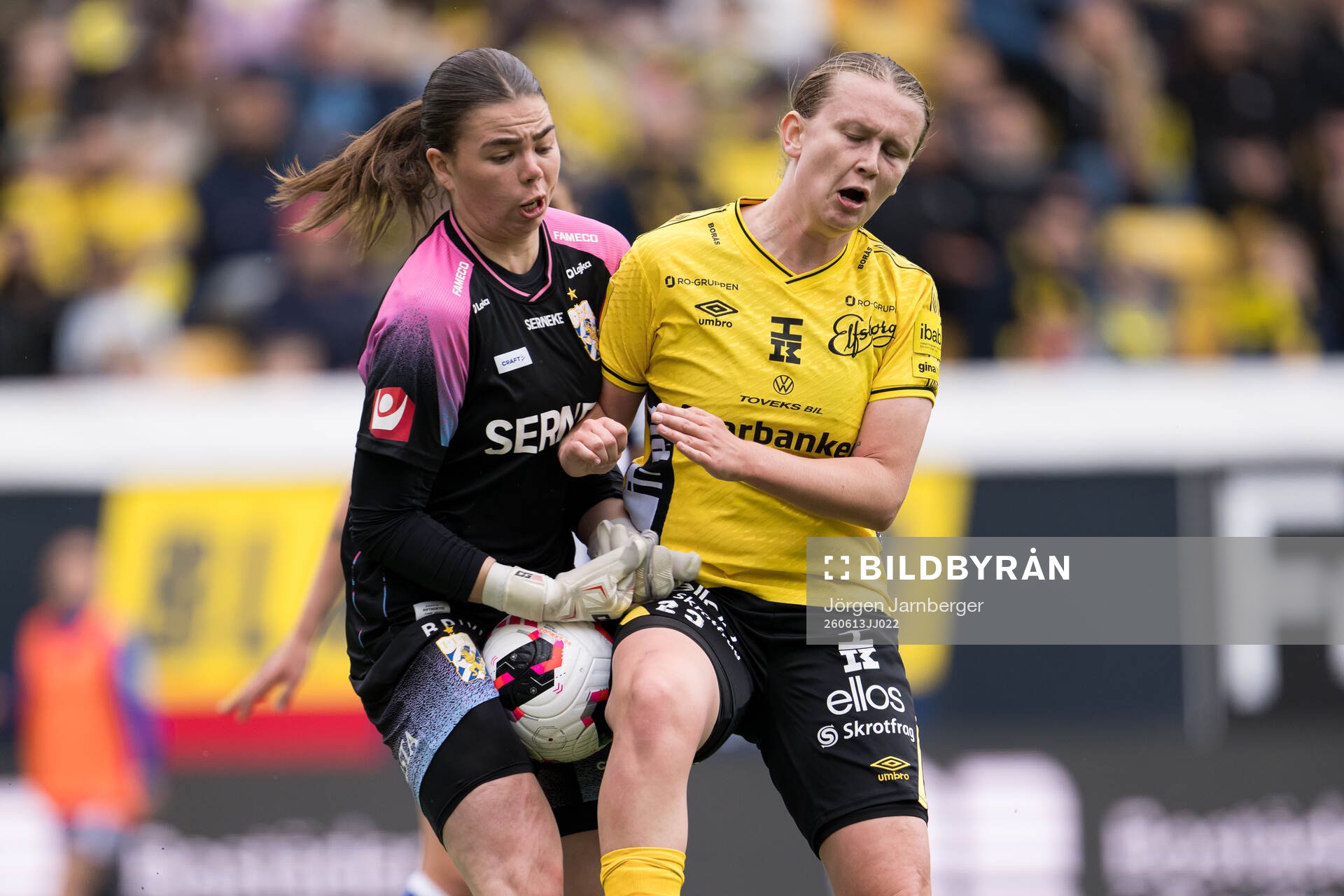 IFK Göteborgs Lisa Hall och Elfsborgs Ellen Nilsson