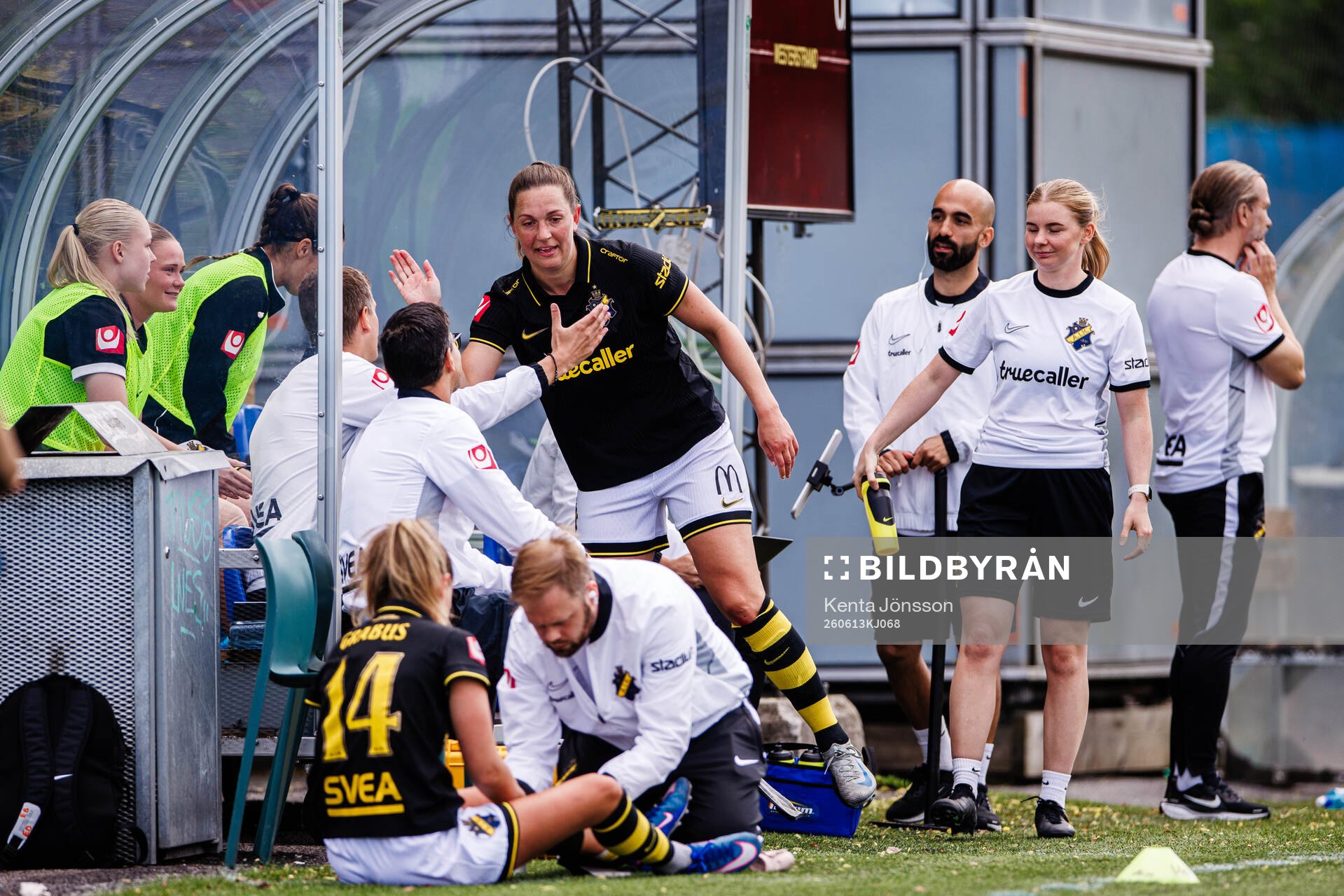 AIKs Jennie Nordin med lagkamrater