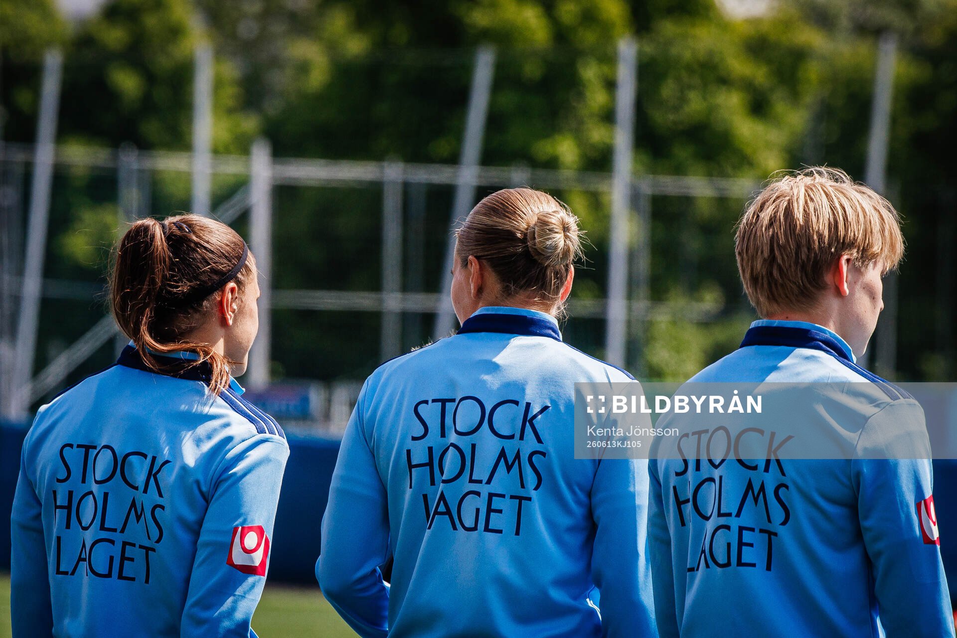 Djurgårdens spelare med inmarschjackor