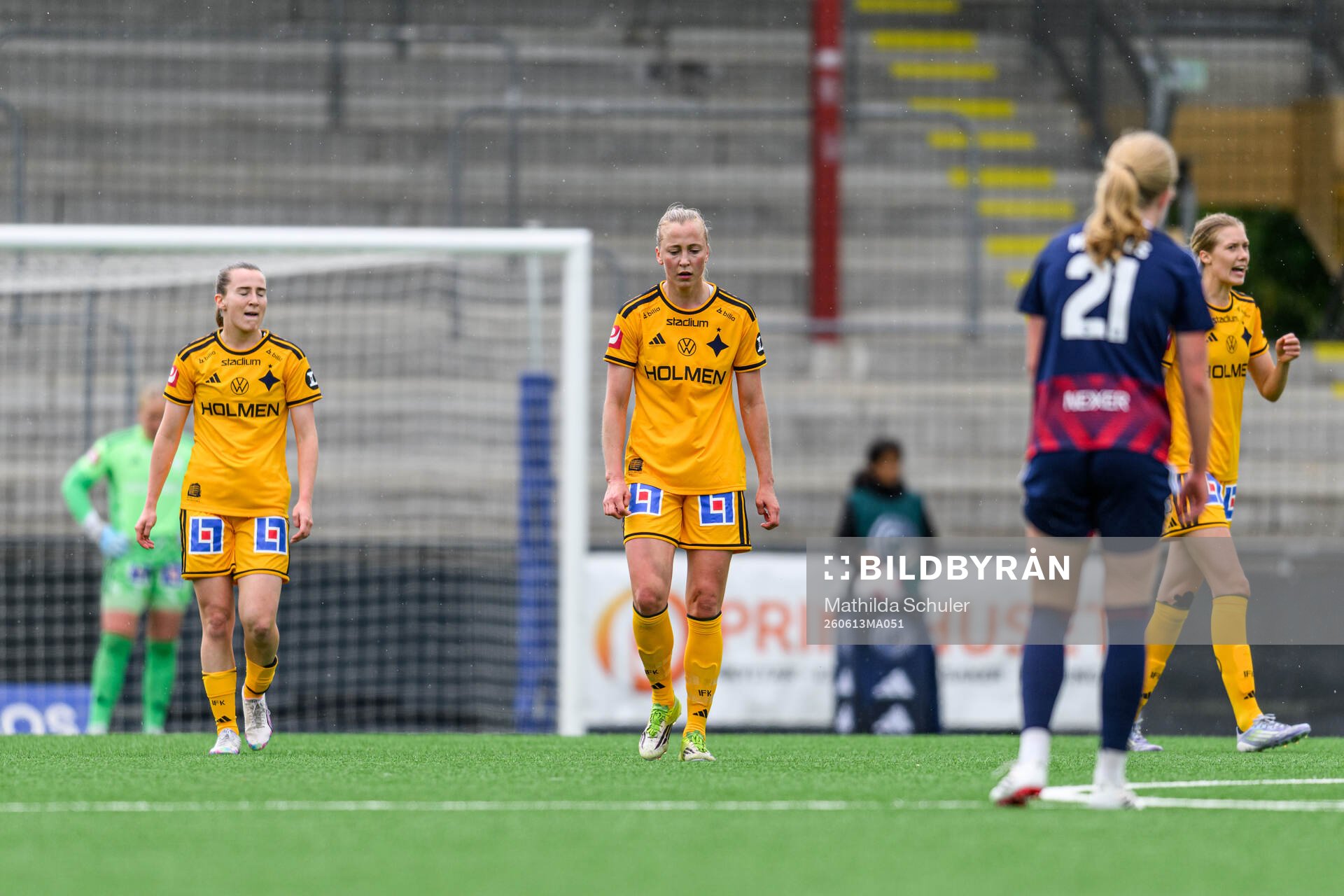 IFK Norrköpings Julia Karlernäs deppar