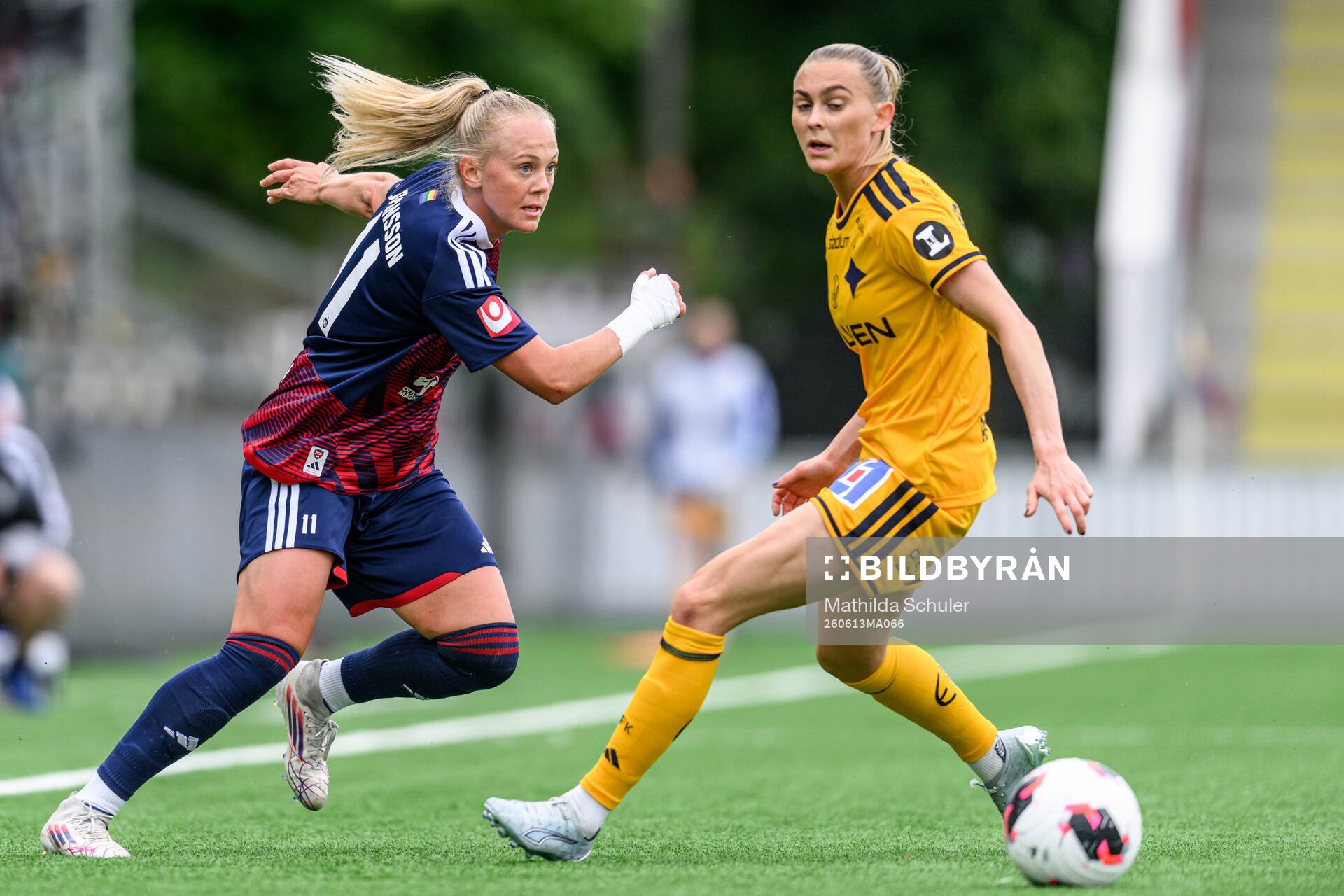 Rosengårds Molly Johansson och IFK Norrköpings Beatrice