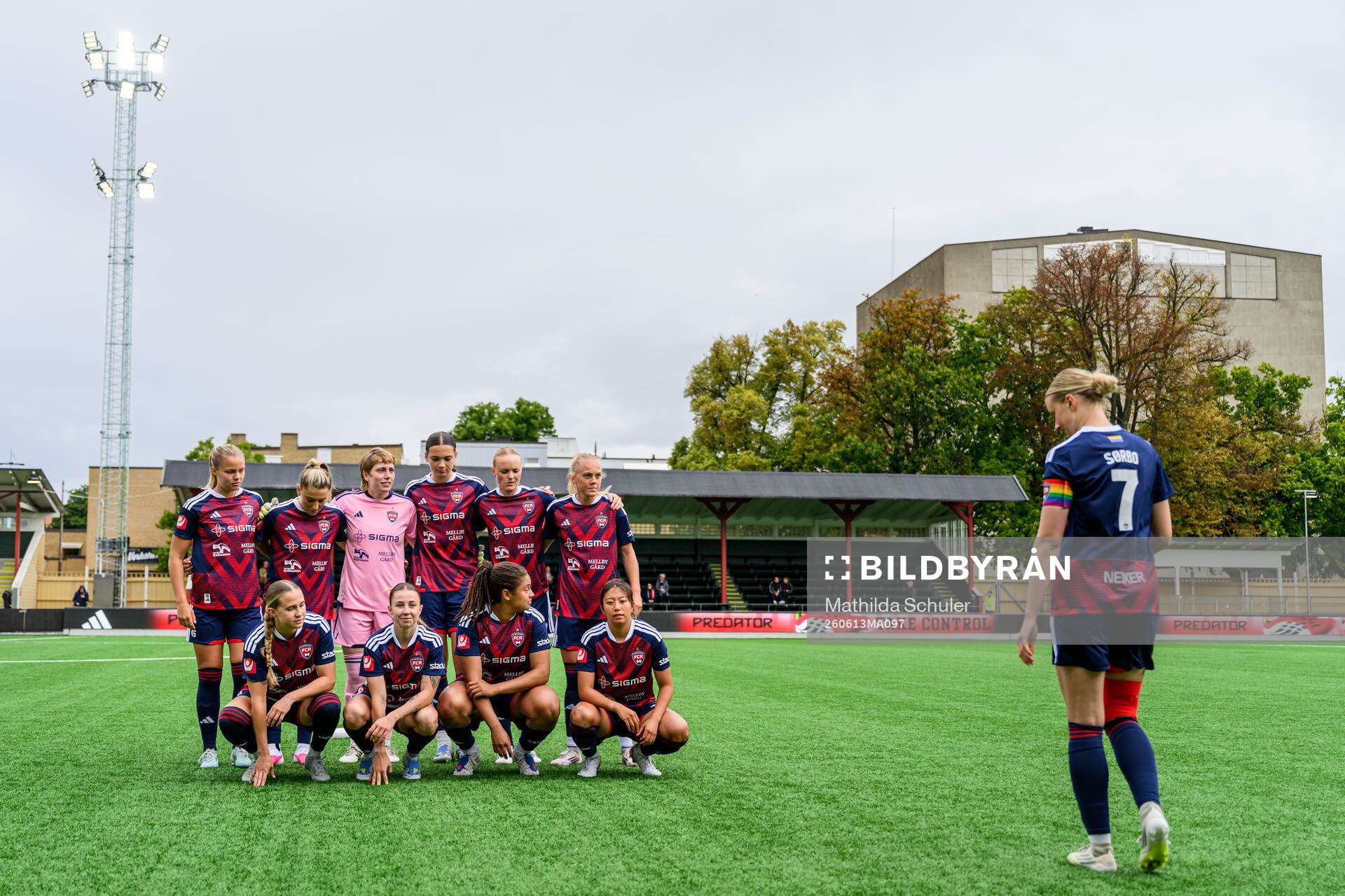 Rosengårds spelare ställer upp för lagbild