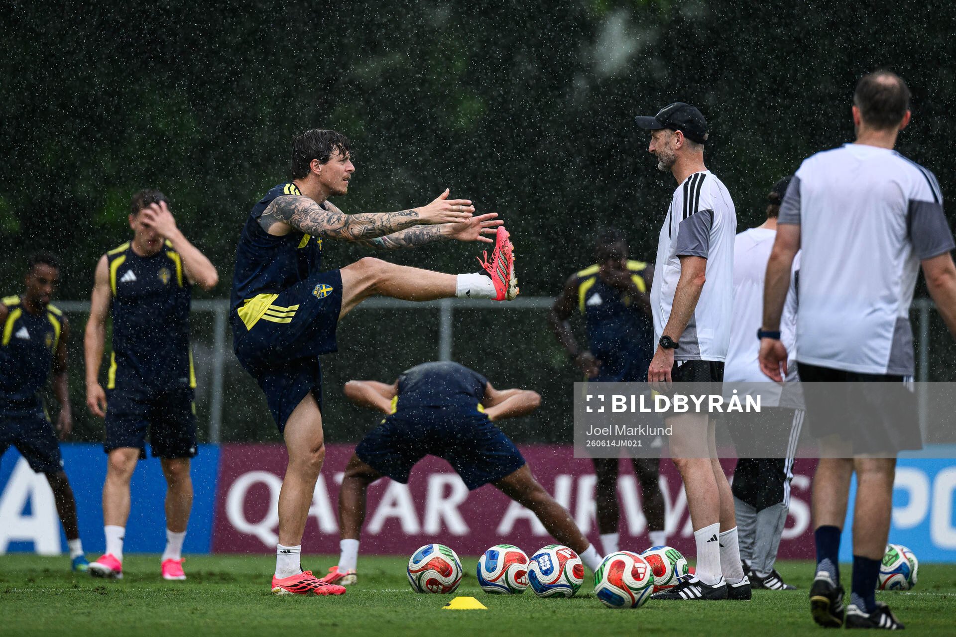 Victor Nilsson Lindelöf and Assistant coach Andreas