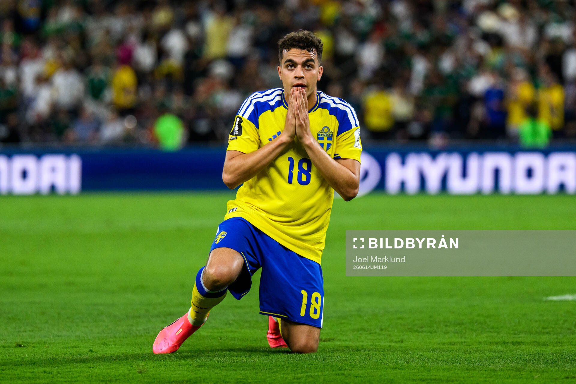 Yasin Ayari of Sweden celebrates
