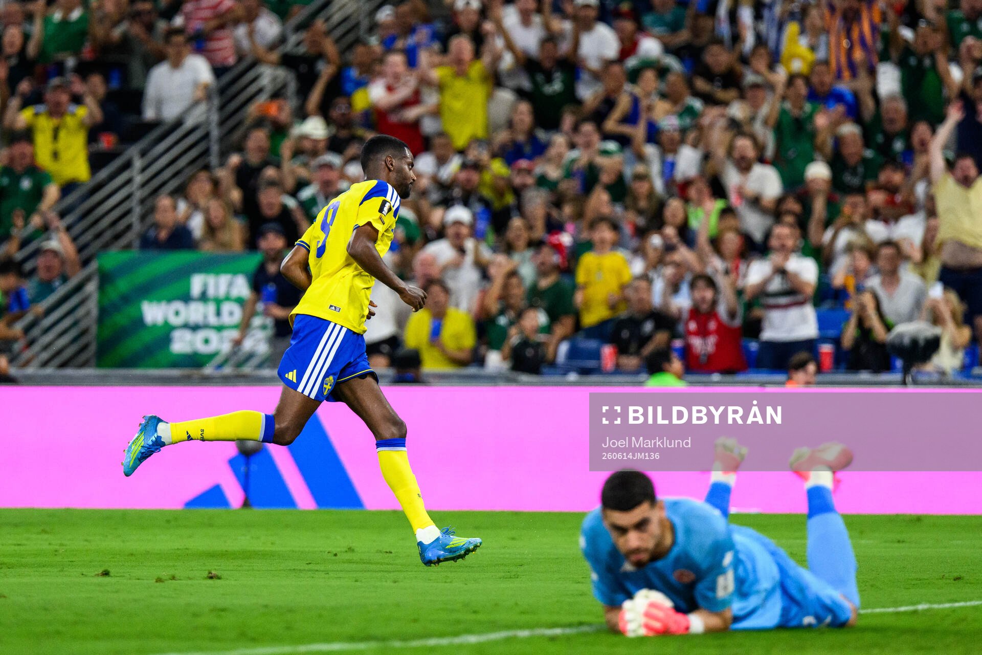 Alexander Isak of Sweden celebrates