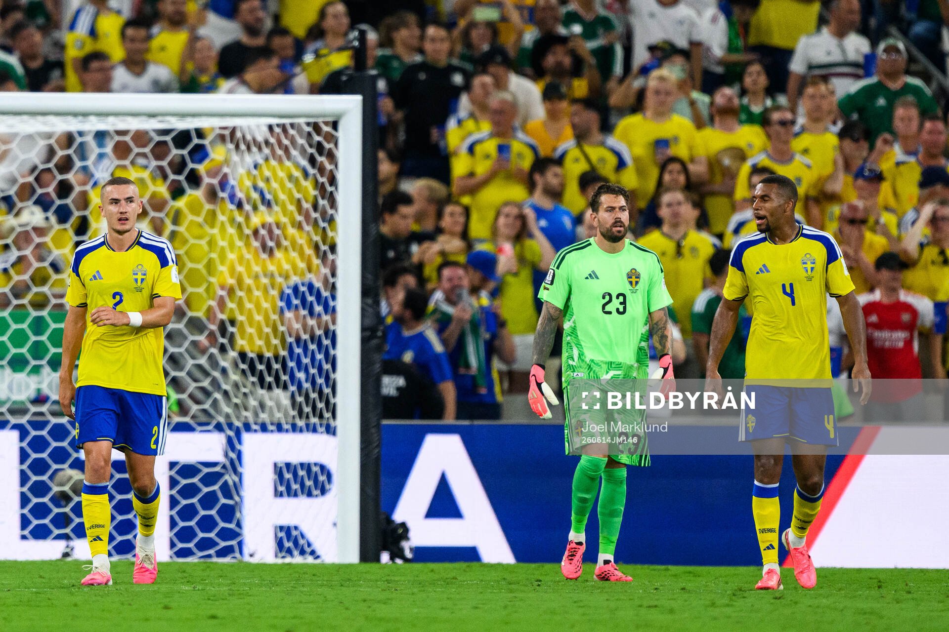 Gustaf Lagerbielke, goalkeeper Kristoffer Nordfeldt and