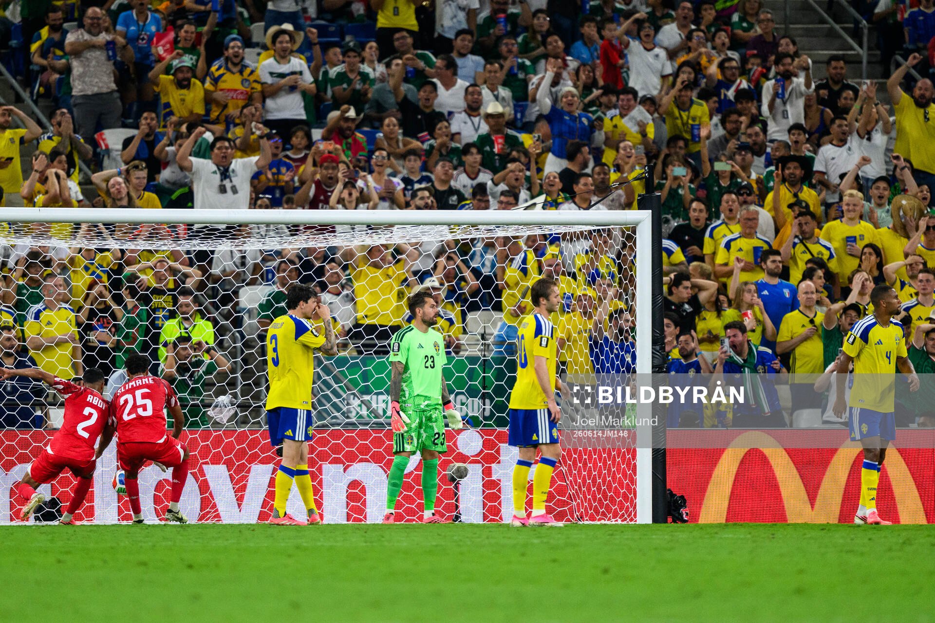 Victor Nilsson Lindelöf, goalkeeper Kristoffer Nordfeldt,