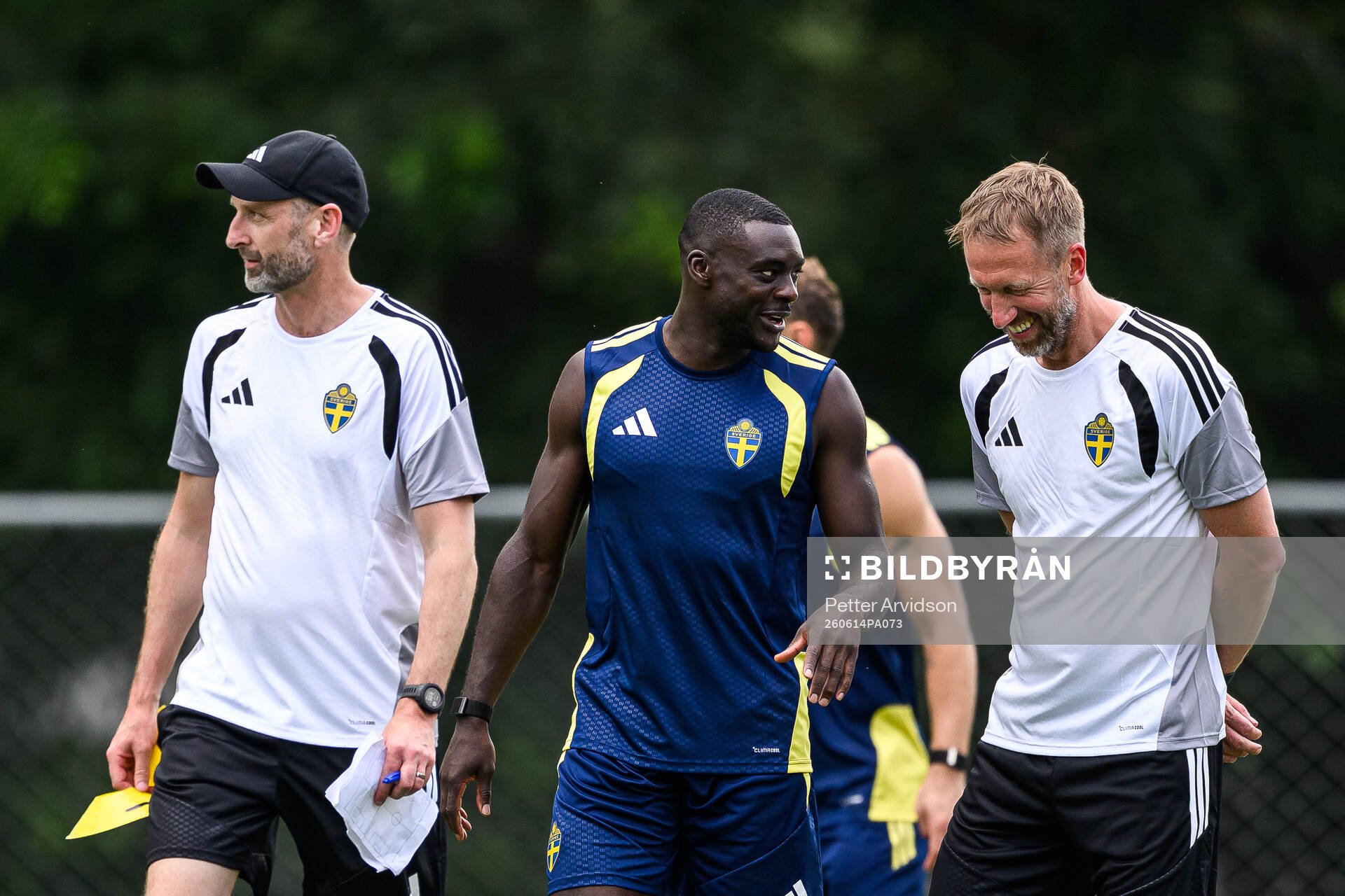 Assistant coach Andreas Georgson, Ken Sema and Head coach