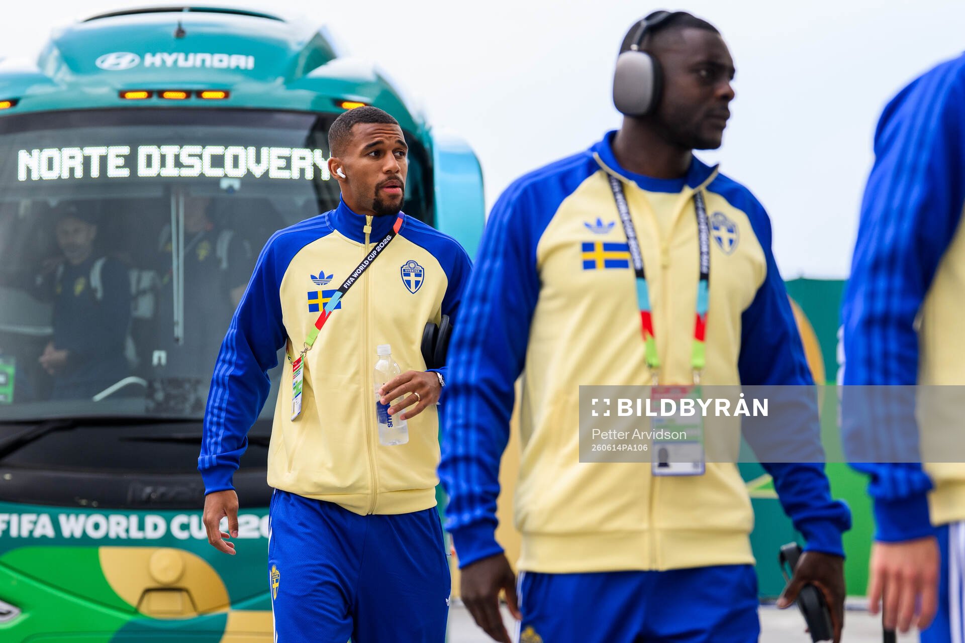 Isak Hien of Sweden arrives at Estadio Monterrey