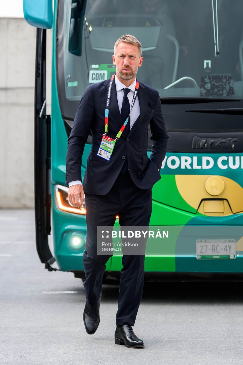 Head coach Graham Potter of Sweden arrives at Estadio