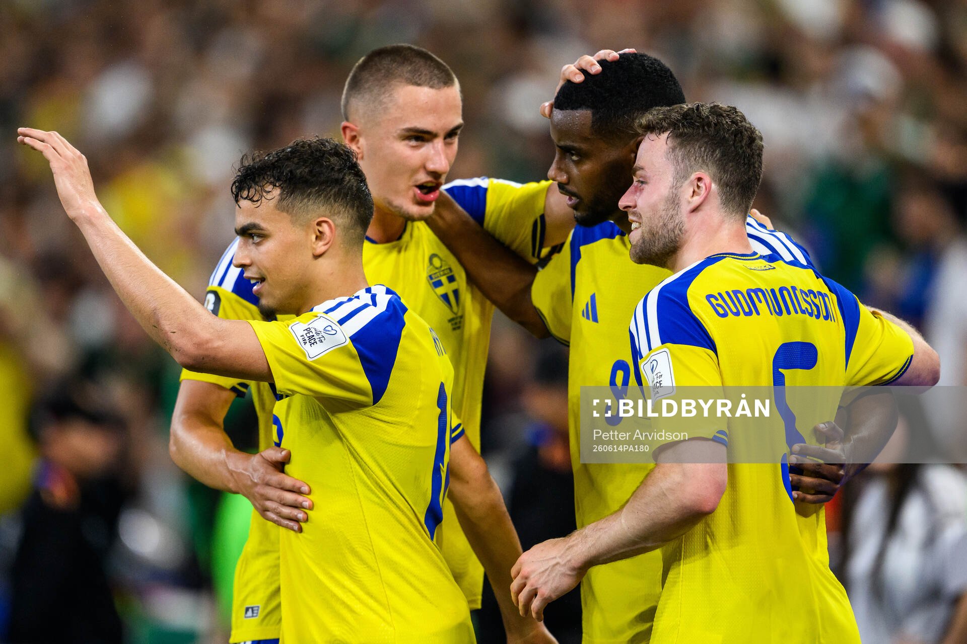 Alexander Isak of Sweden celebrate with Yasin Ayari, Gustaf