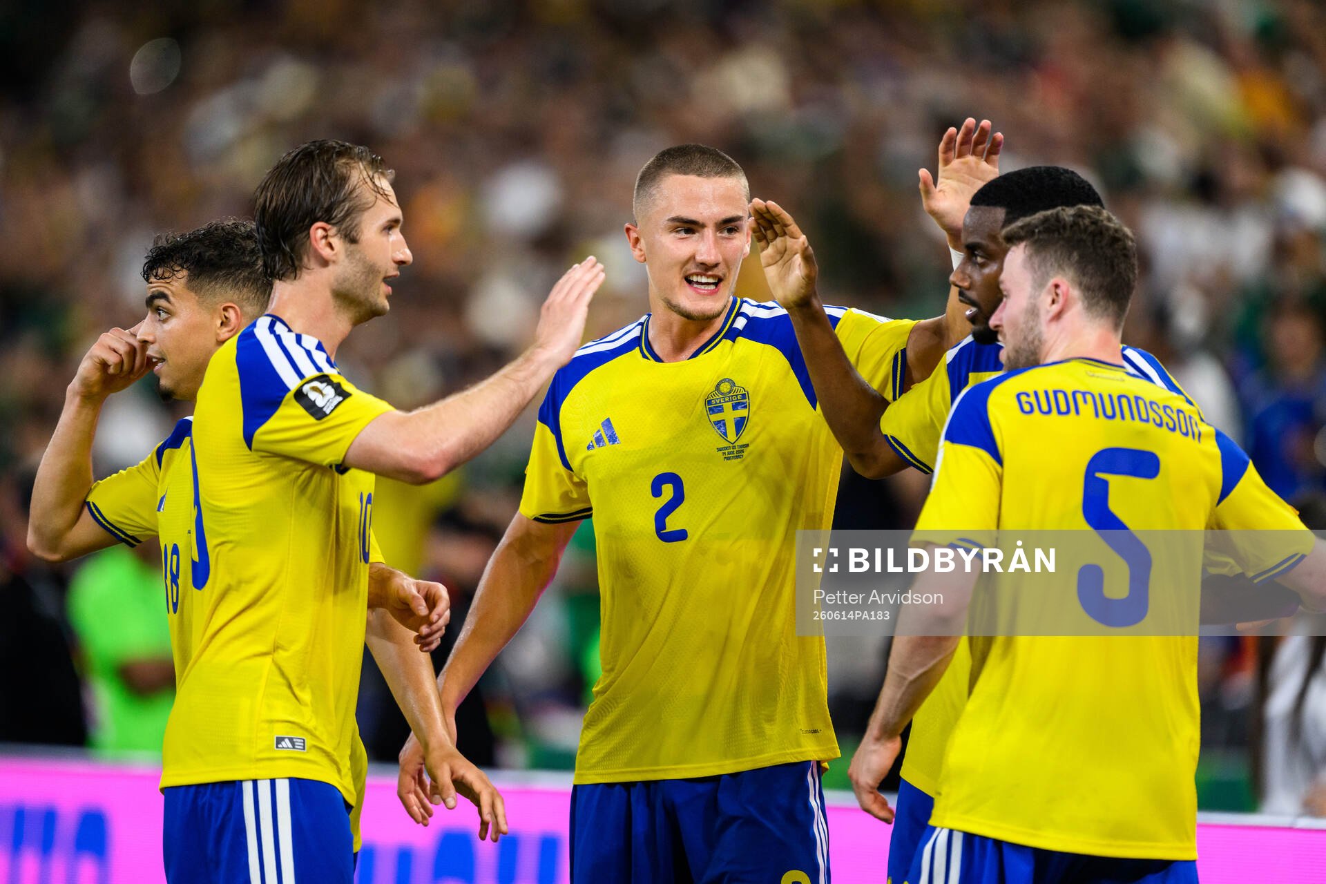 Alexander Isak of Sweden celebrate with Yasin Ayari,