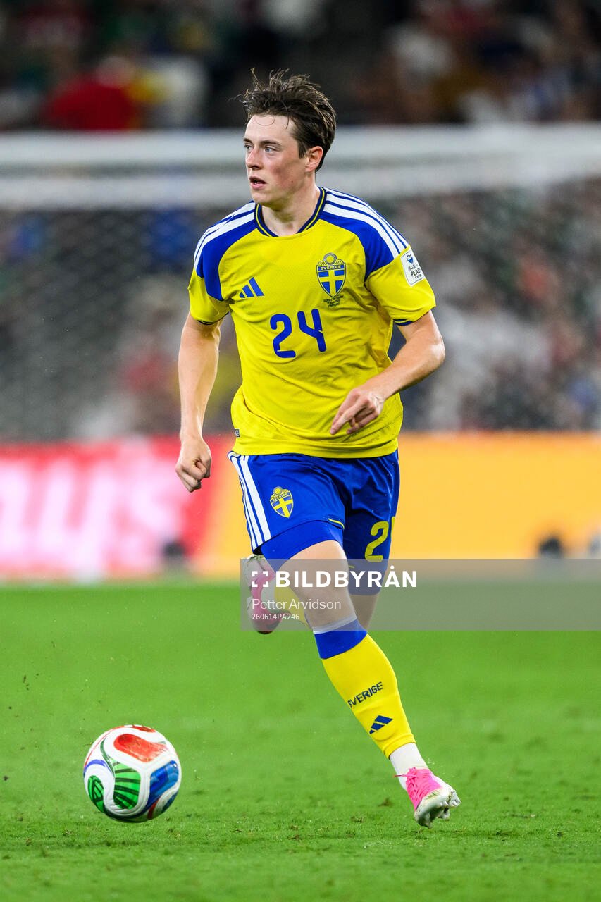 Elliot Stroud of Sweden