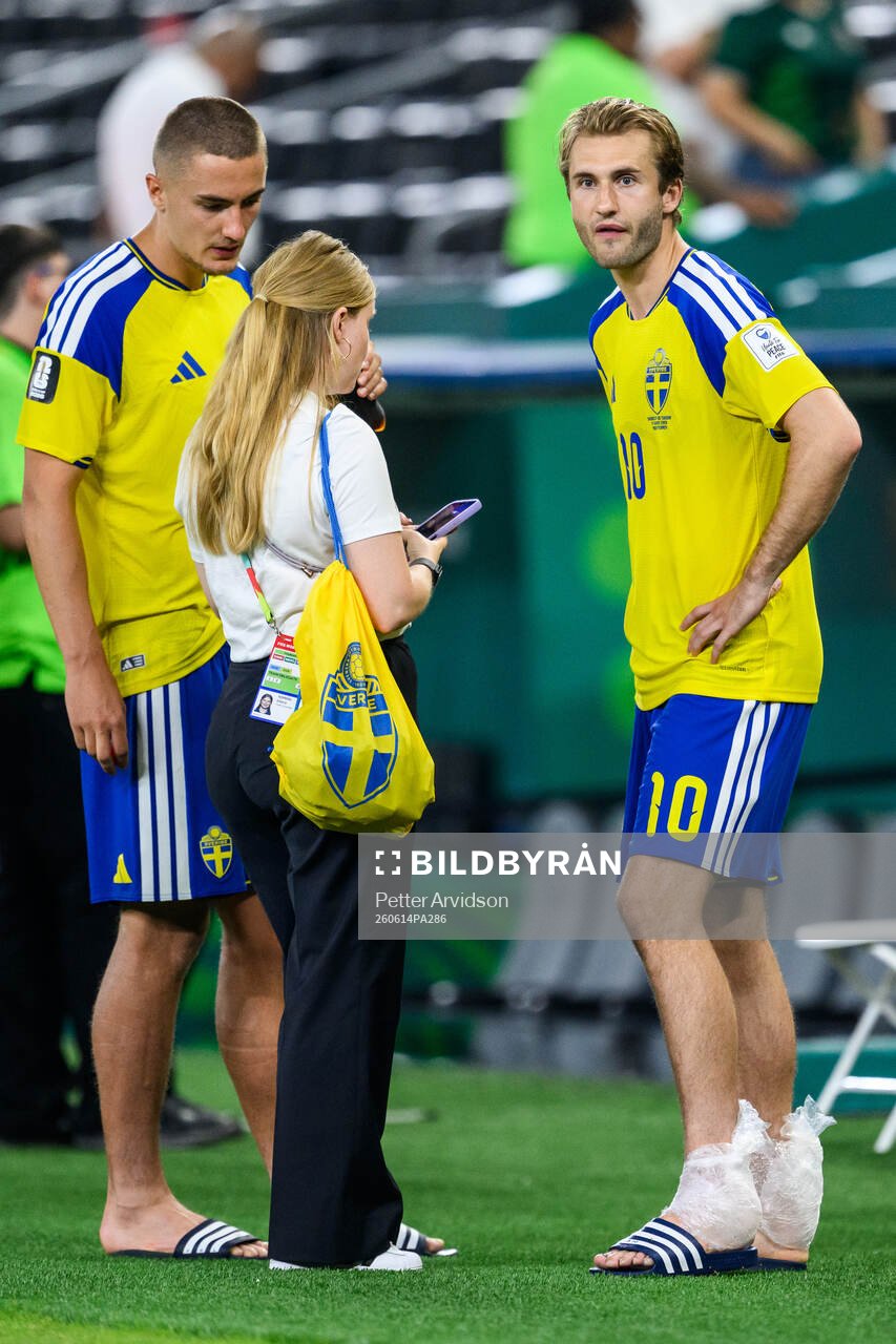 Benjamin Nygren of Sweden with ice bags