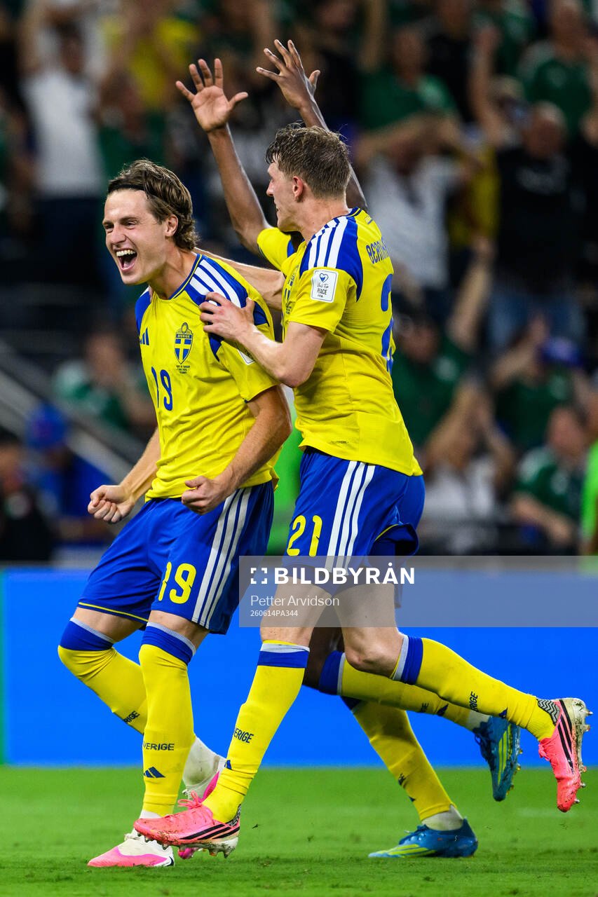 Mattias Svanberg of Sweden celebrates