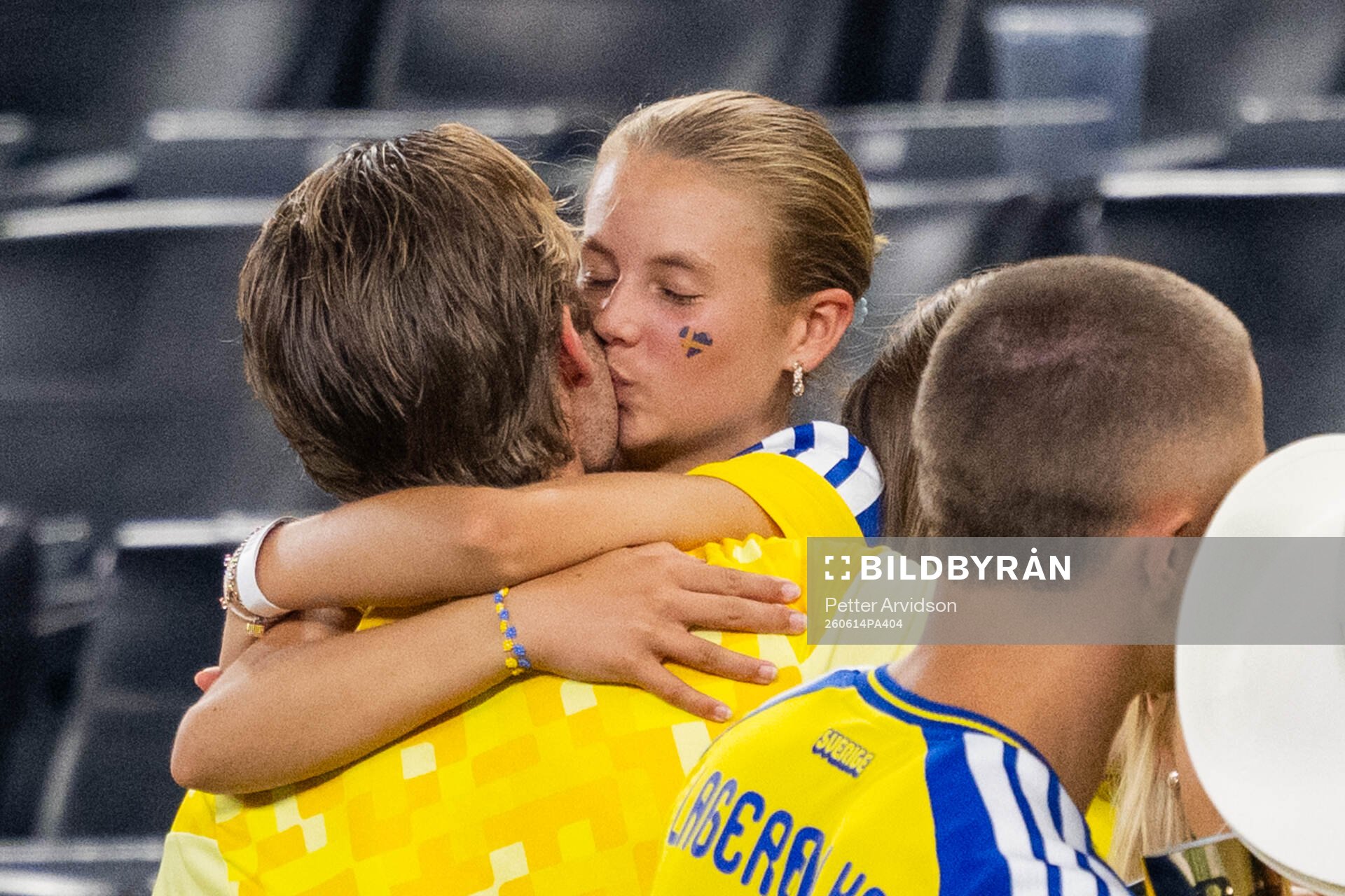 Benjamin Nygren of Sweden with his girlfriend Andrea