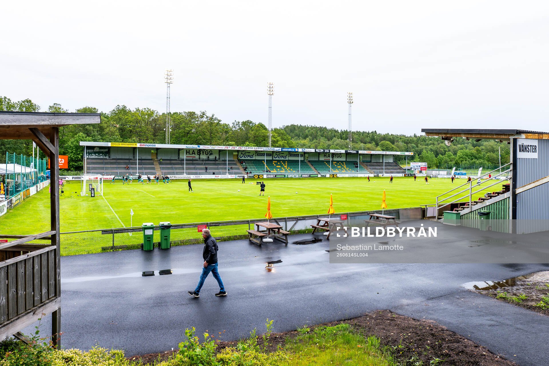 Vy över Skarsjövallen innan fotbollsmatchen i Superettan