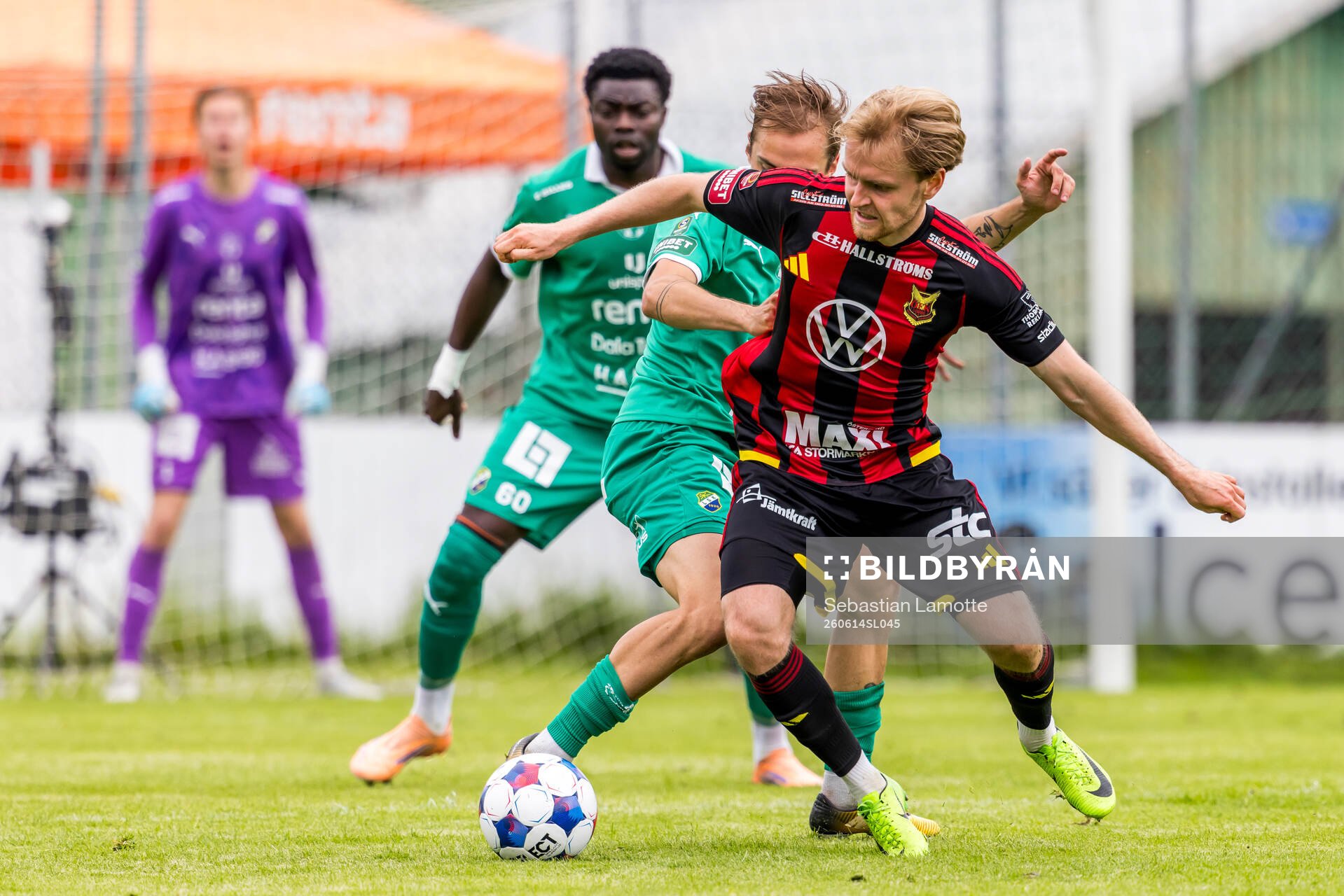 Ljungskiles Emilio Reljanovic och Östersunds Simon Marklund