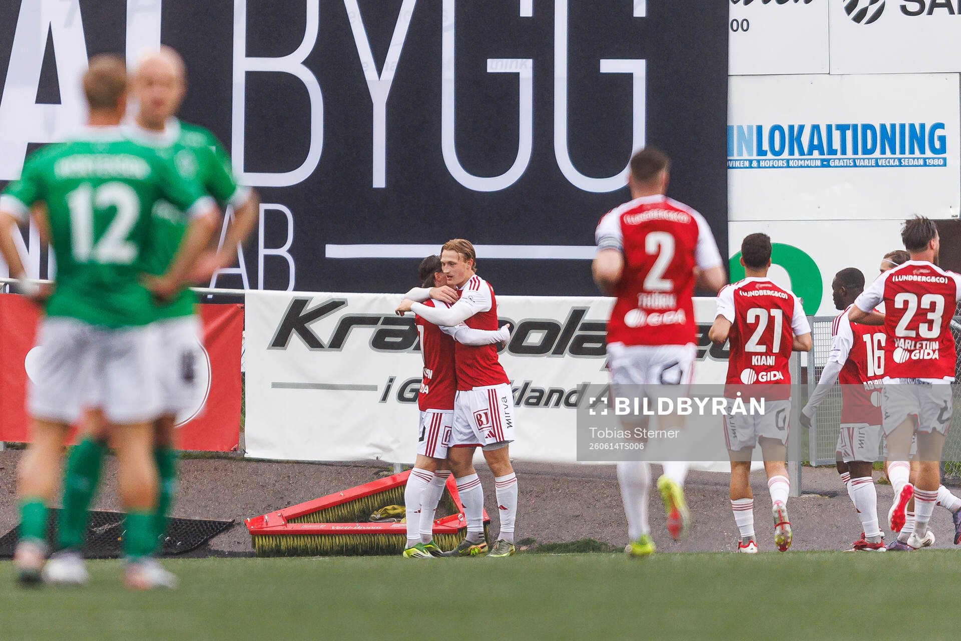 Sandvikens Johan Arvidsson och Christian Wagner jublar