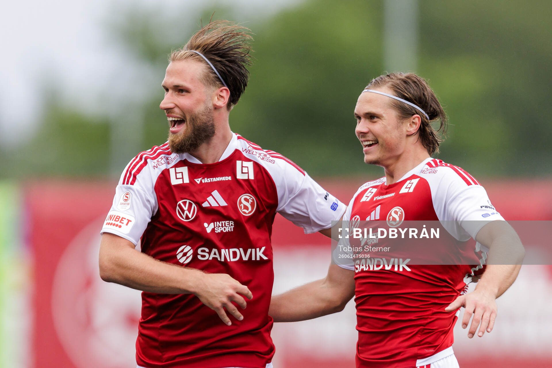 Sandvikens Kasper Harletun och Linus Tagesson jublar