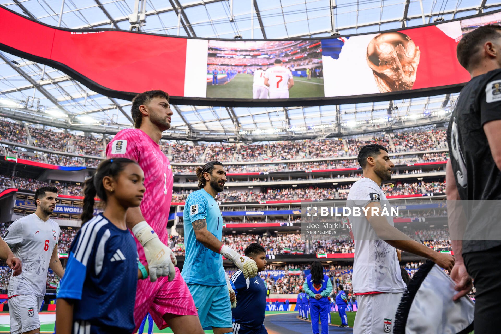 Saeid Ezatolahi, goalkeeper Alireza Beiranvand and Mehdi