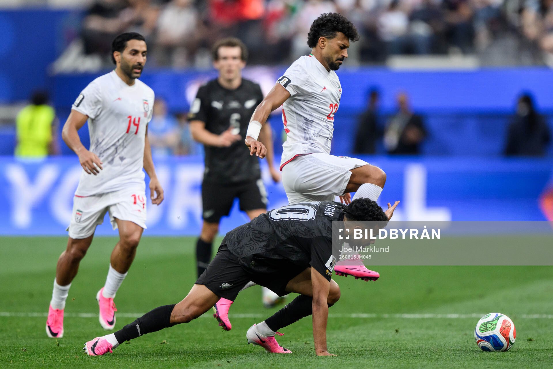 Saman Ghoddos and Ramin Rezaeian of Iran against Sarpreet