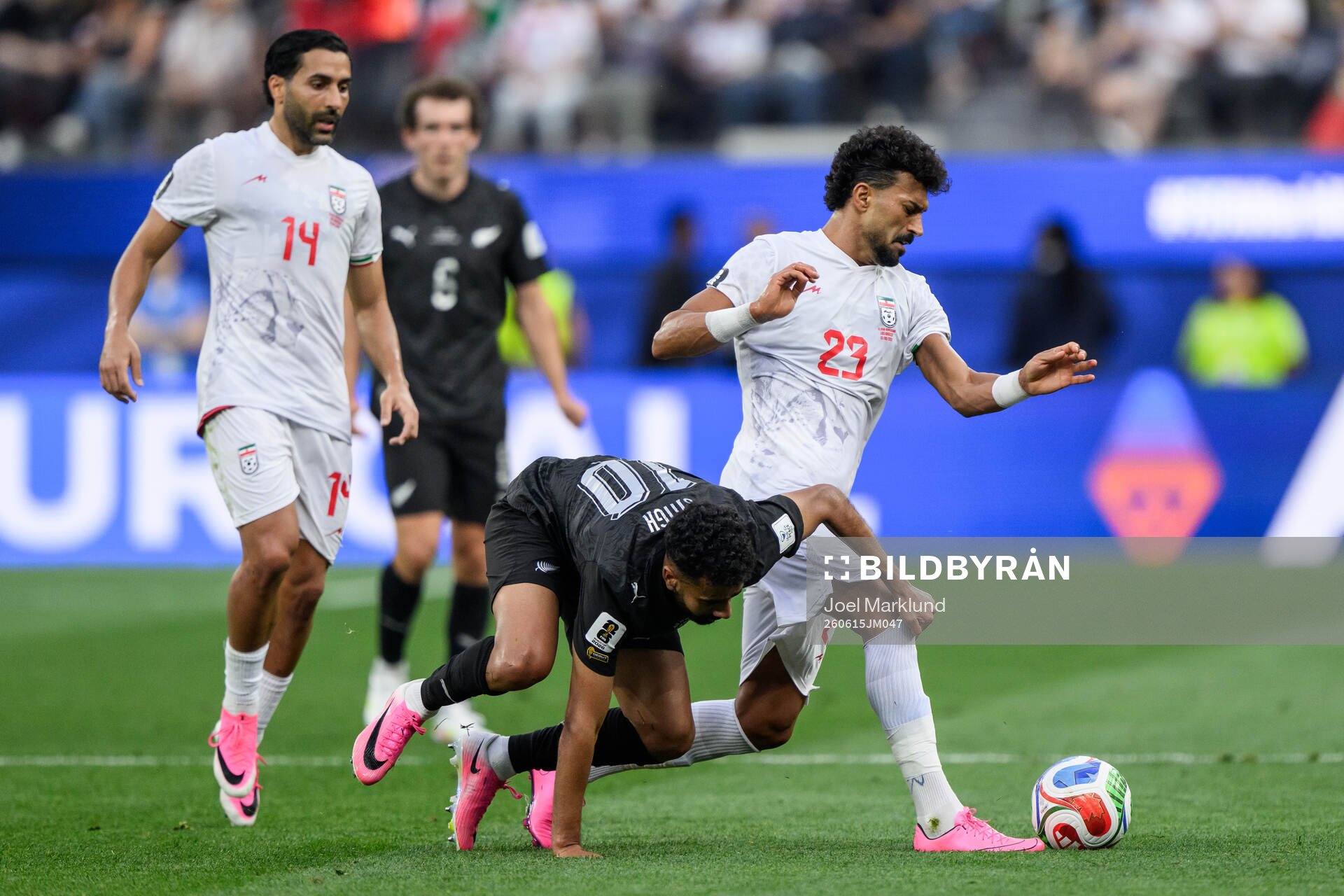 Saman Ghoddos and Ramin Rezaeian of Iran against Sarpreet