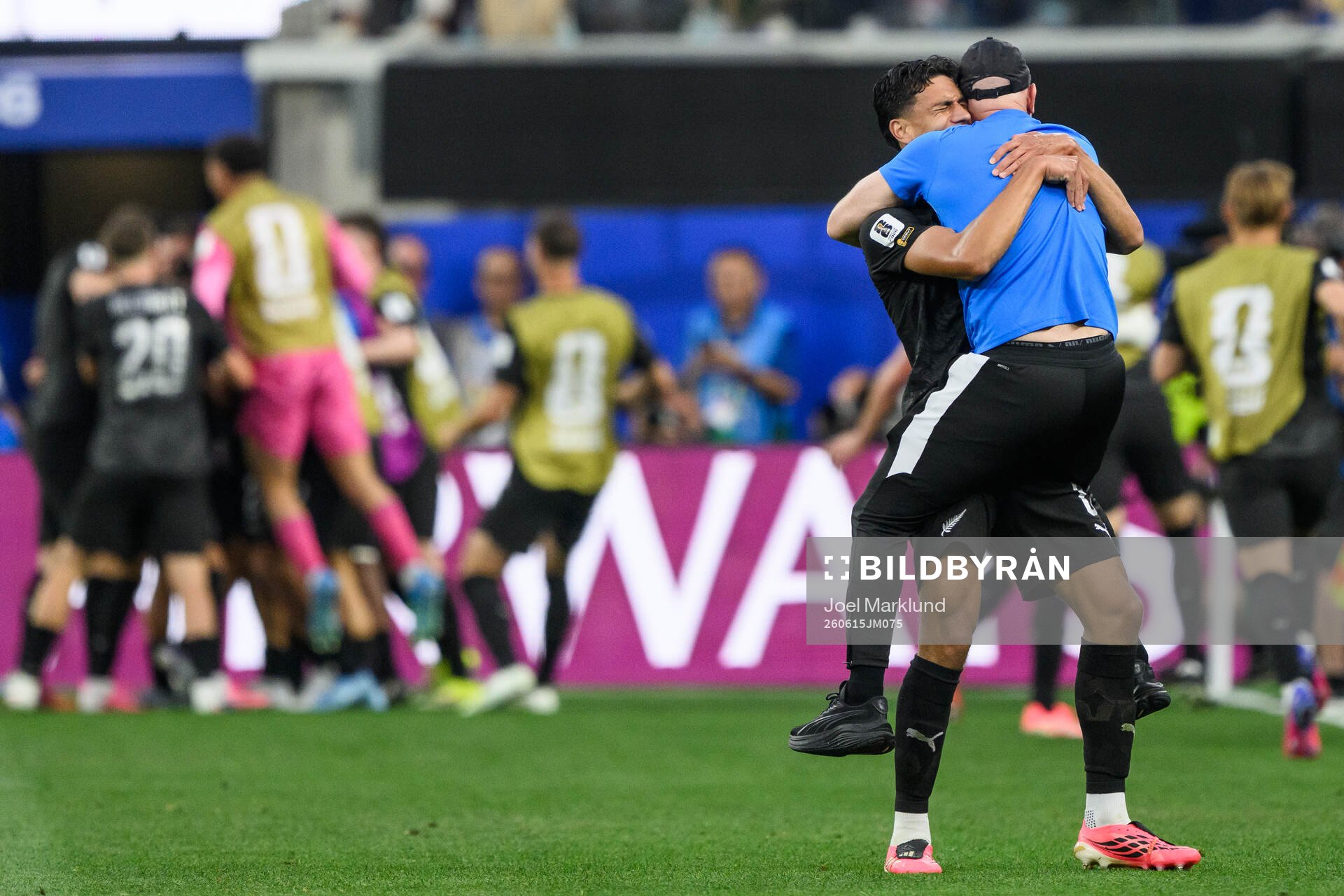 Marko Stamenic of New Zealand celebrates the 1-2 goal