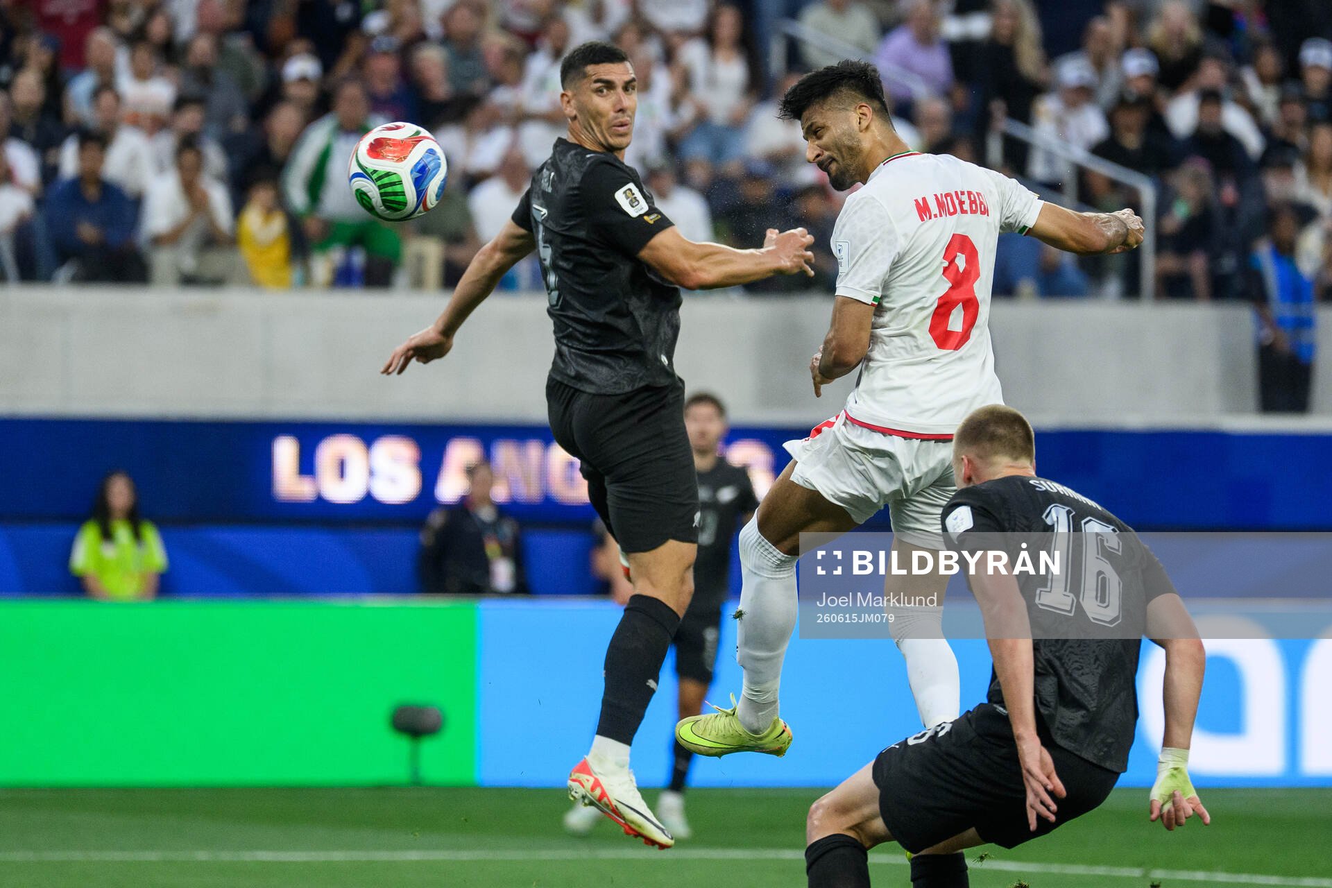 Mohammad Mohebbi of Iran scores 2-2