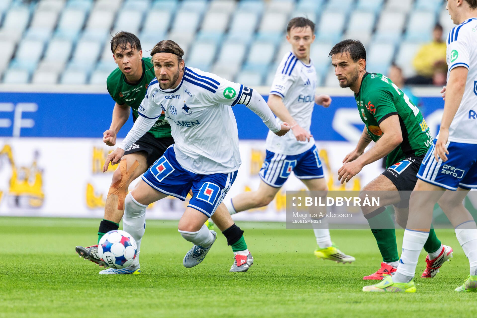 IFK Norrköpings Christoffer Nyman och Varbergs Erion Sadiku