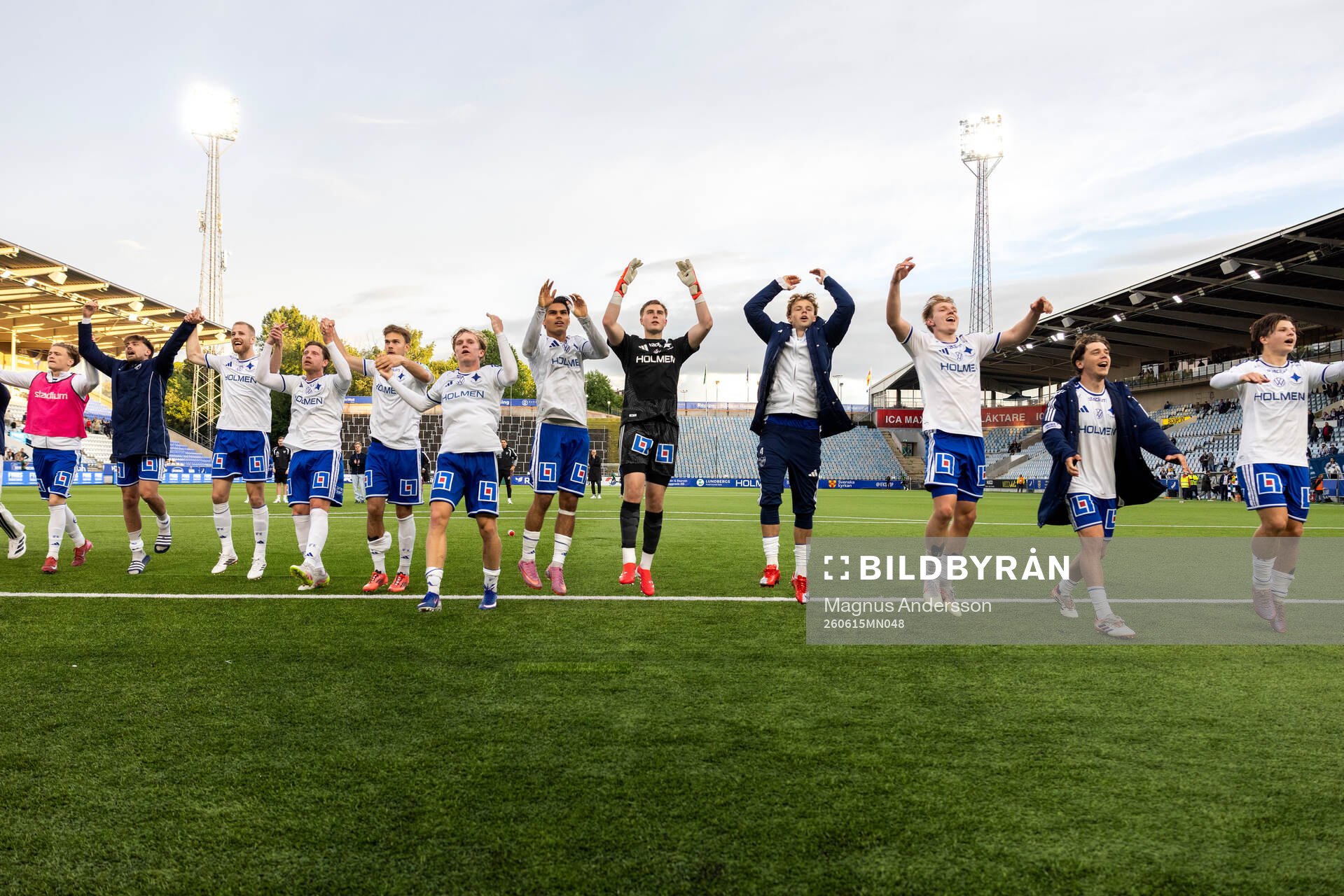 IFK Norrköpings spelare jublar