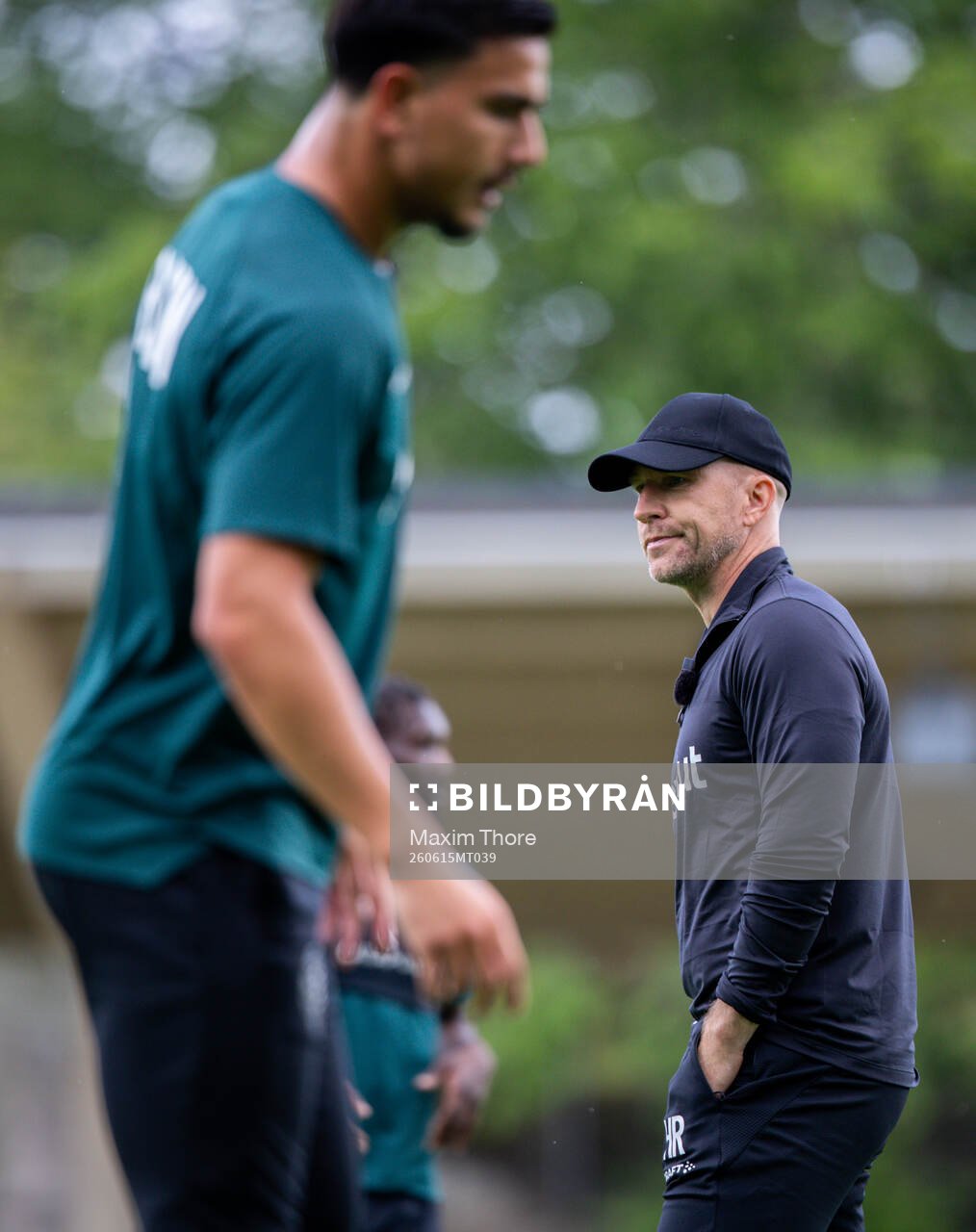 Jusef Erabi och tränare Henrik Rydström