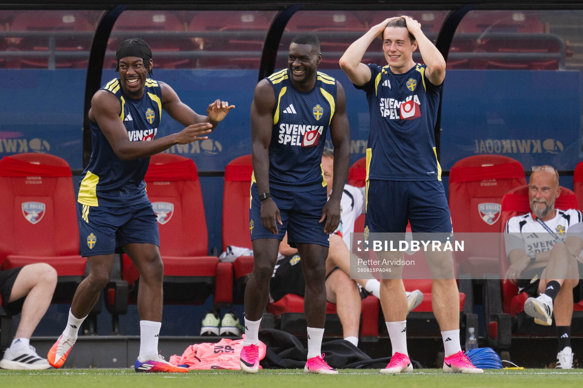 Anthony Elanga, Ken Sema and Elliot Stroud of the Swedish