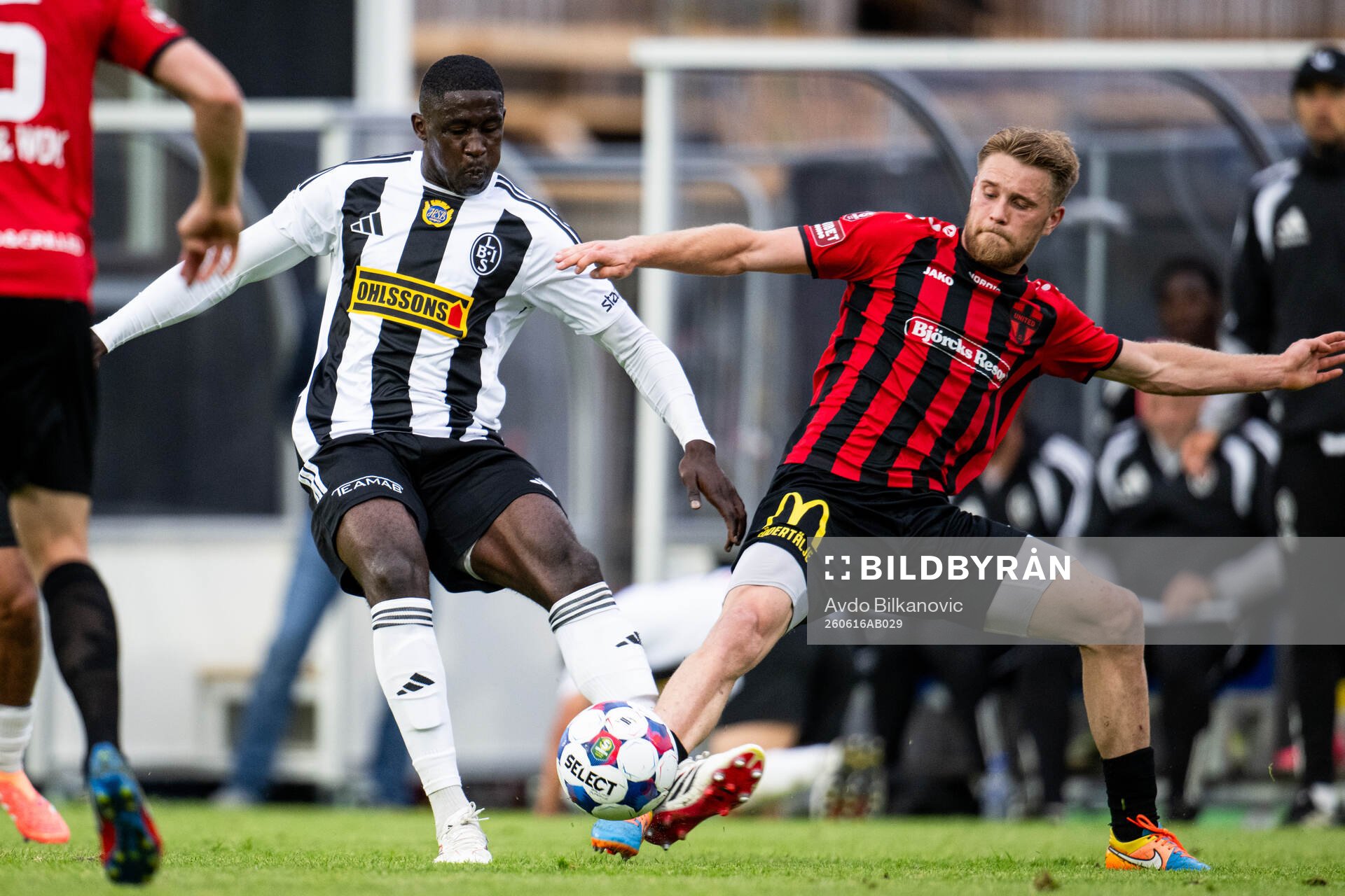 Landskronas Emmanuel Moungam Á Ngon och Nordic Uniteds Teo
