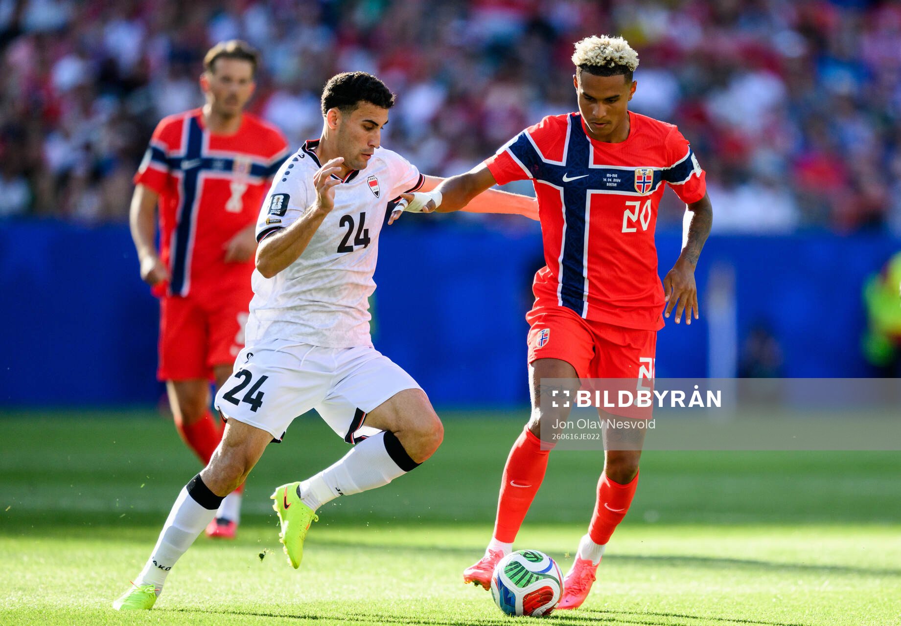 Zaid Ismael Khaleel Al-Dulaimi of Iraq and Antonio Nusa of