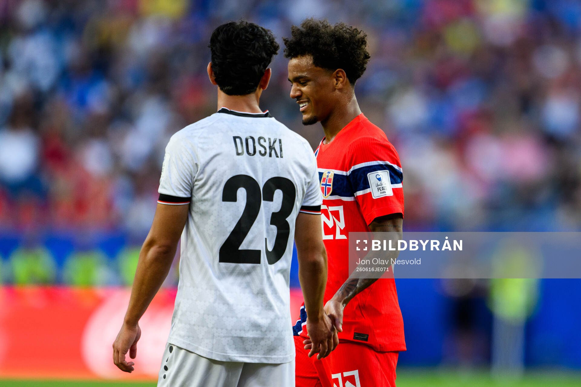 Merchas Doski of Iraq and Oscar Bobb of Norway