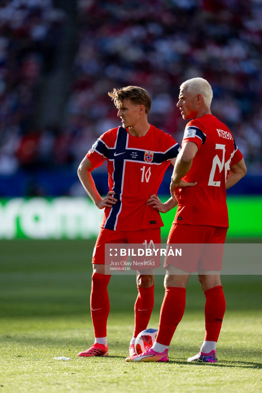 Martin Ødegaard and Julian Ryerson of Norway