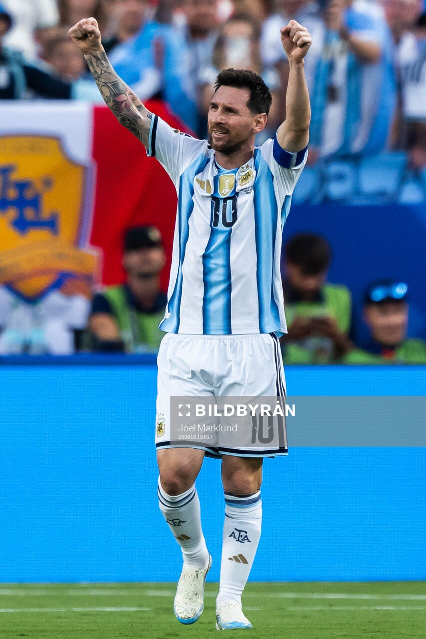 Lionel Messi of Argentina celebrates
