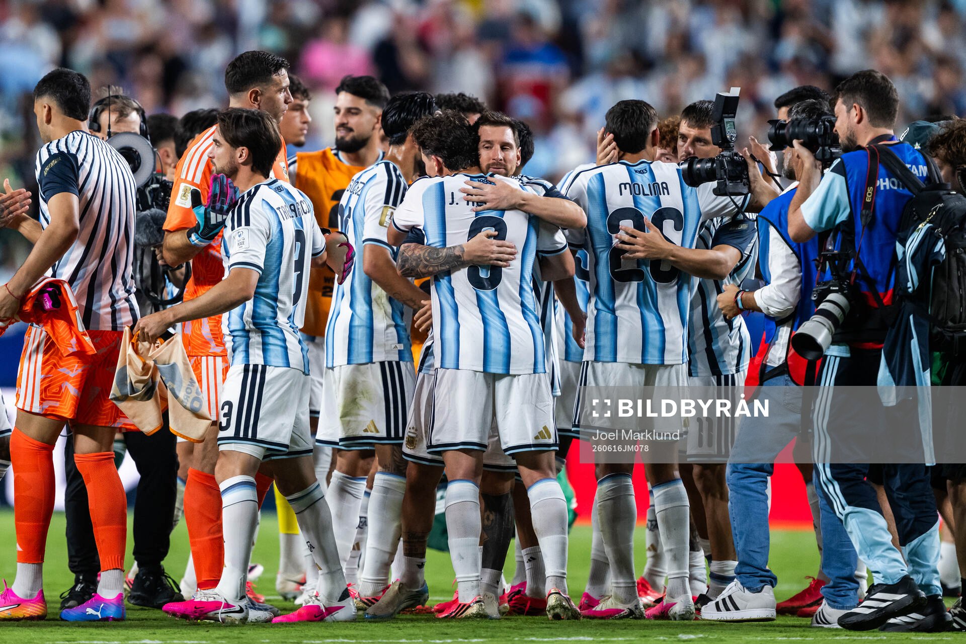 Lionel Messi and Julian Alvarez of Argentina celebrate