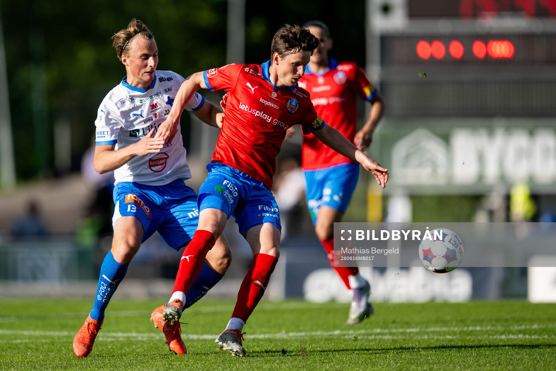 IFK Värnamos Sigge Jansson och Helsingborgs Max Svensson