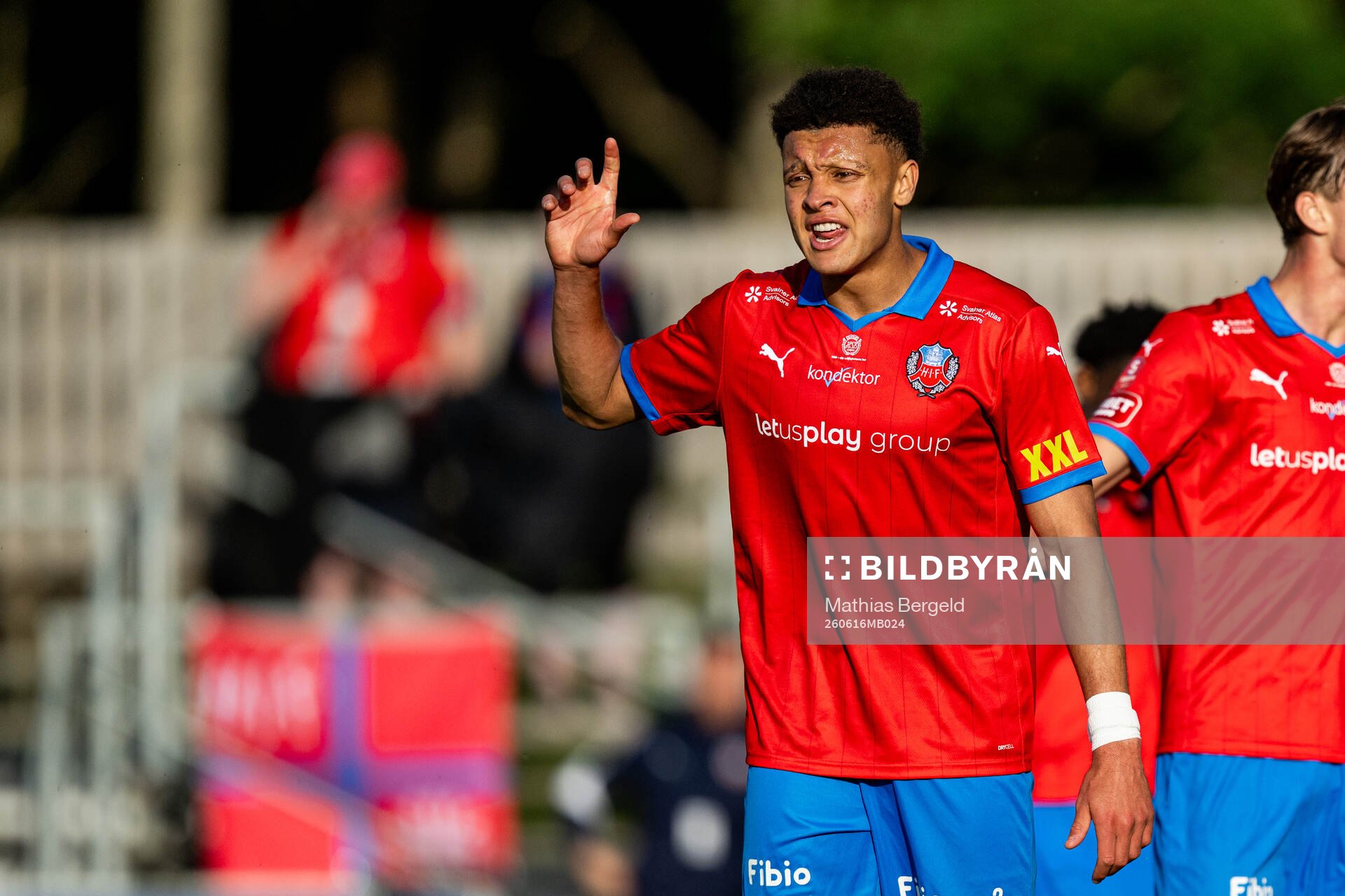 Helsingborgs Obafemi Awodesu reagerar